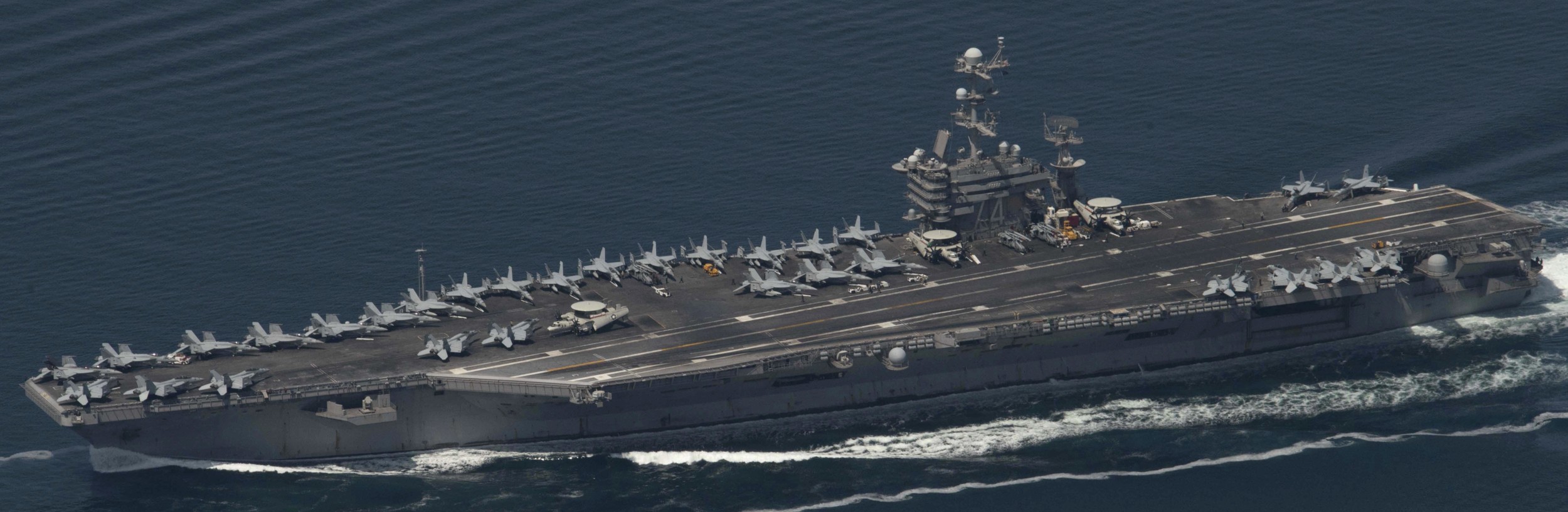 cvn-74 uss john c. stennis nimitz class aircraft carrier air wing cvw-9 strait of hormuz 124