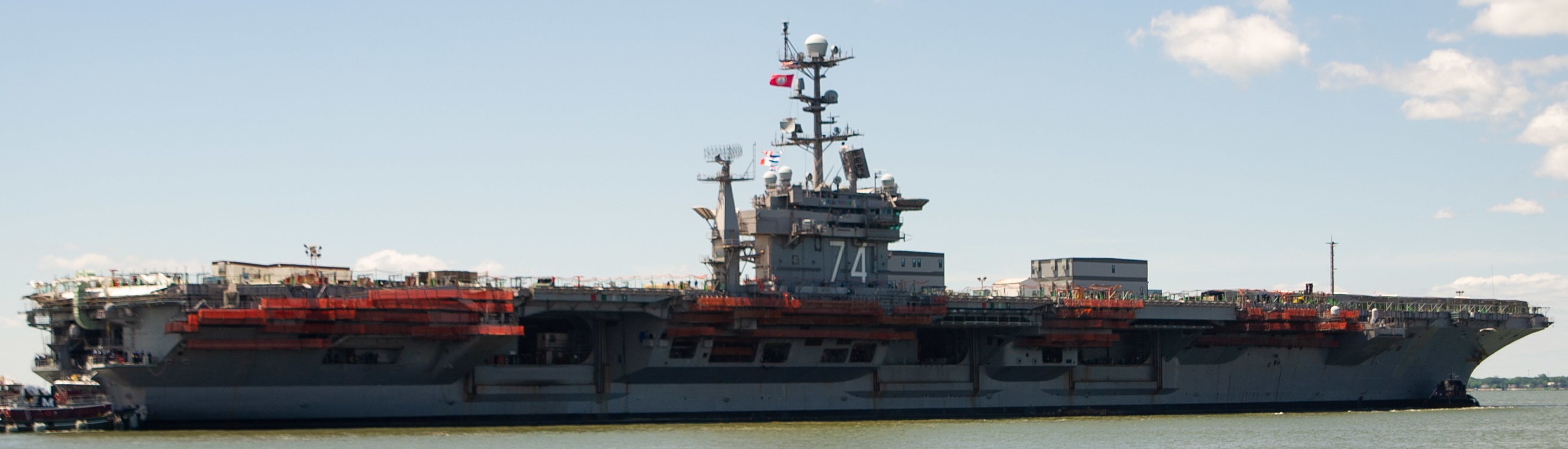 cvn-74 uss john c. stennis nimitz class aircraft carrier departing norfolk for newport news rcoh 156