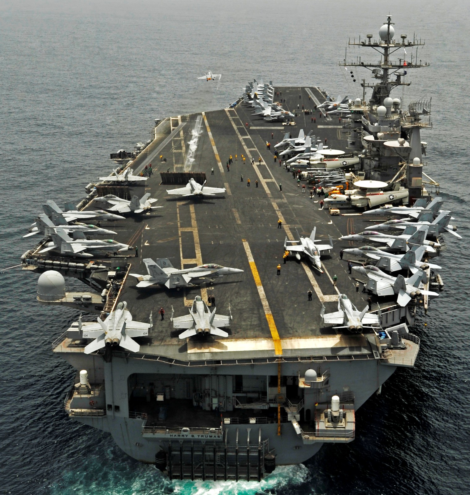 cvn-75 uss harry s. truman nimitz class aircraft carrier air wing cvw-3 5th fleet aor 2010 87