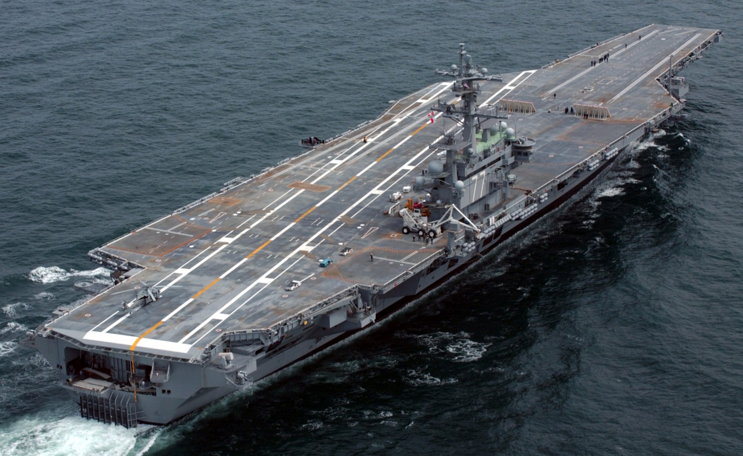 cvn-77 uss george h w bush aircraft carrier 2009 71