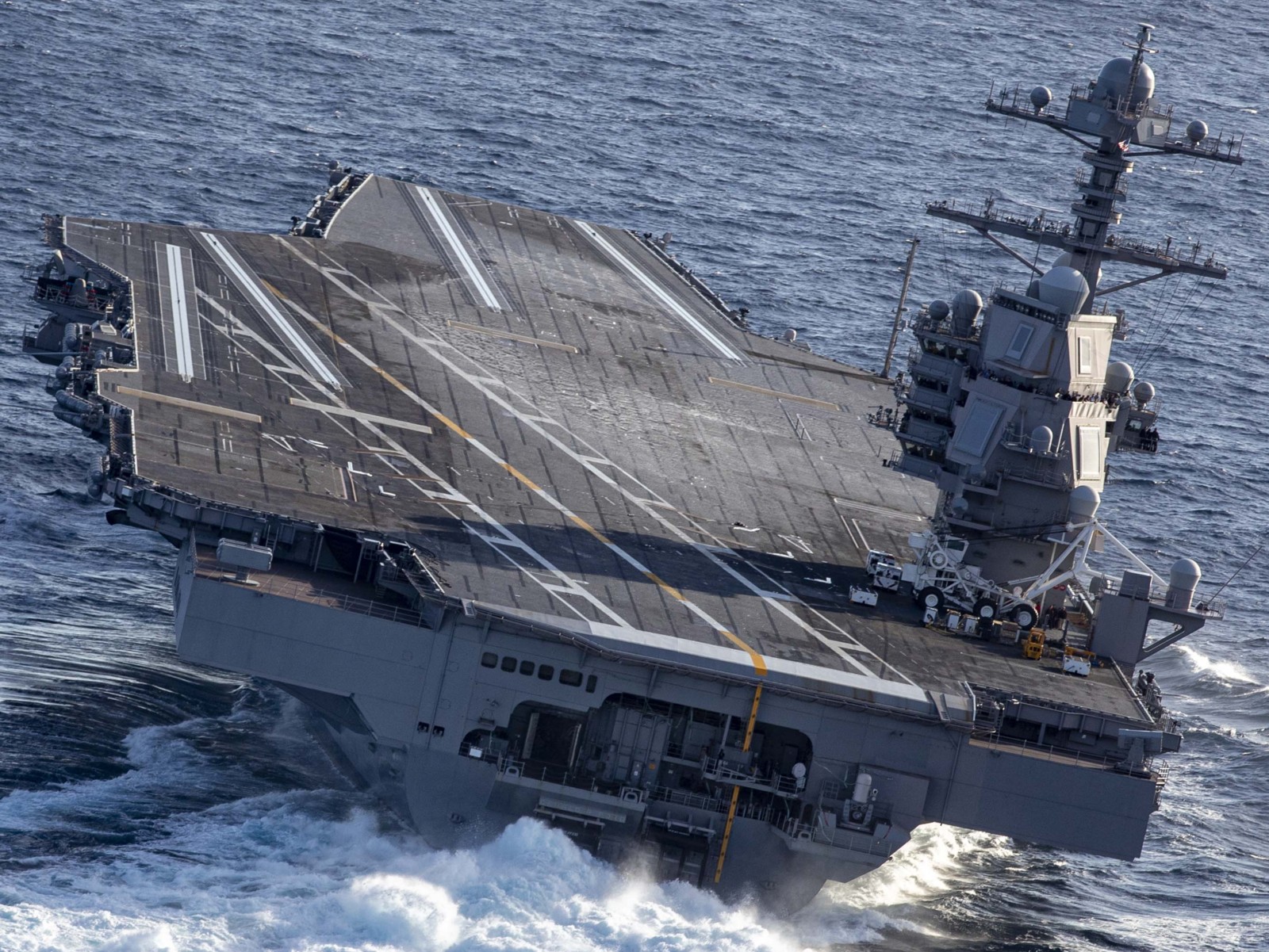 cvn-78 uss gerald r. ford class aircraft carrier us navy 12 high speed turns