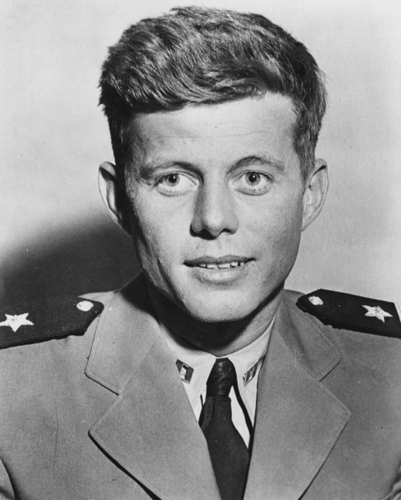 john f. kennedy navy lieutenant 17