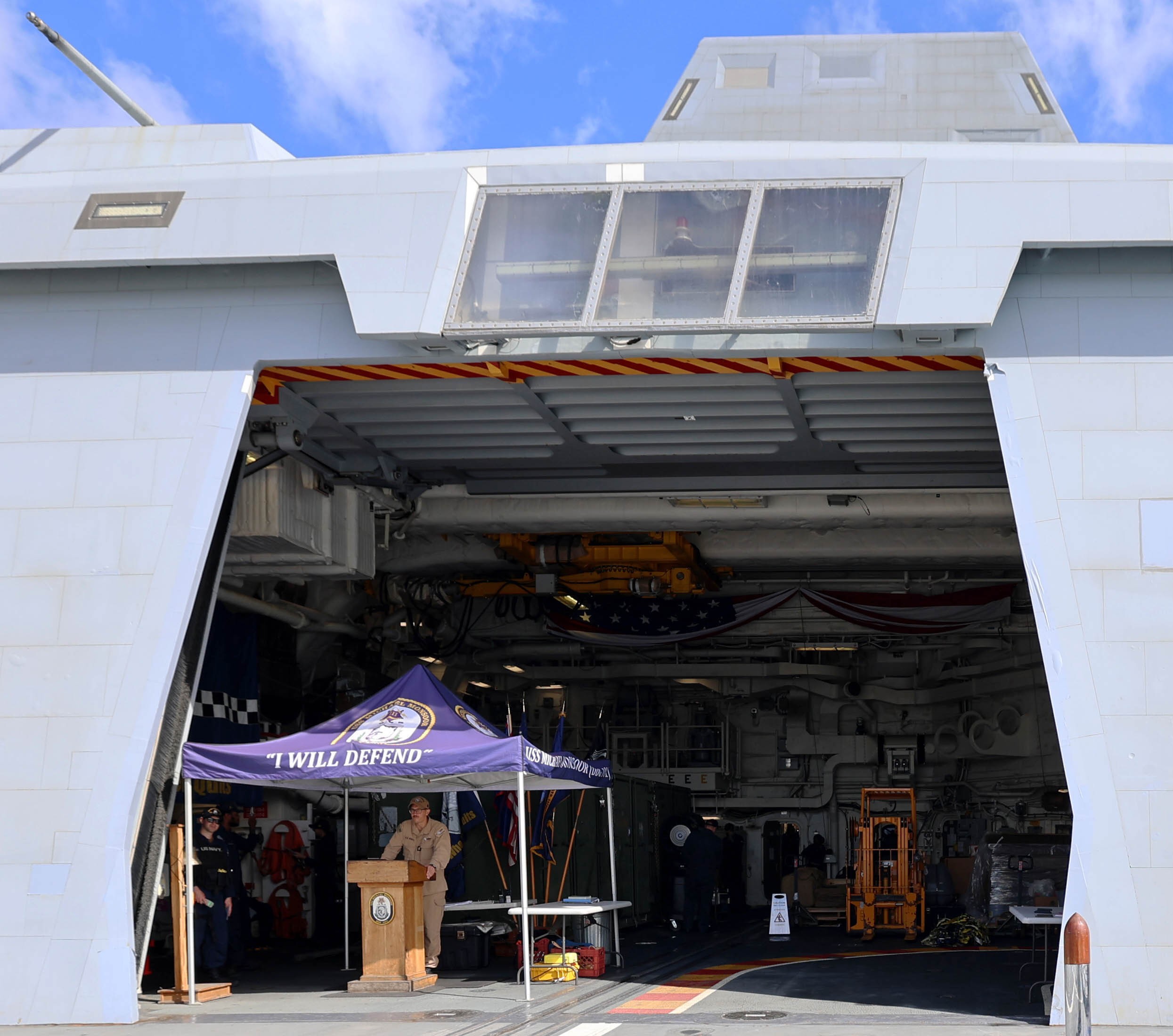 uss michael monsoor ddg-1001 guided missile destroyer flight deck hangar 52