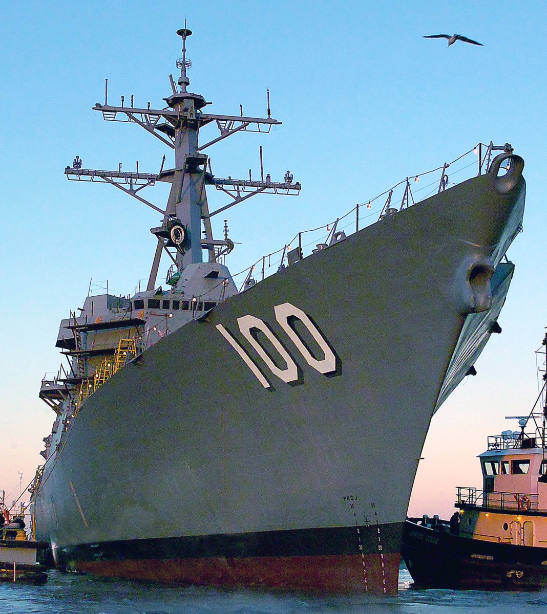 ddg-100 uss kidd arleigh burke class guided missile destroyer aegis ingalls shipbuilding pascagoula mississippi 02