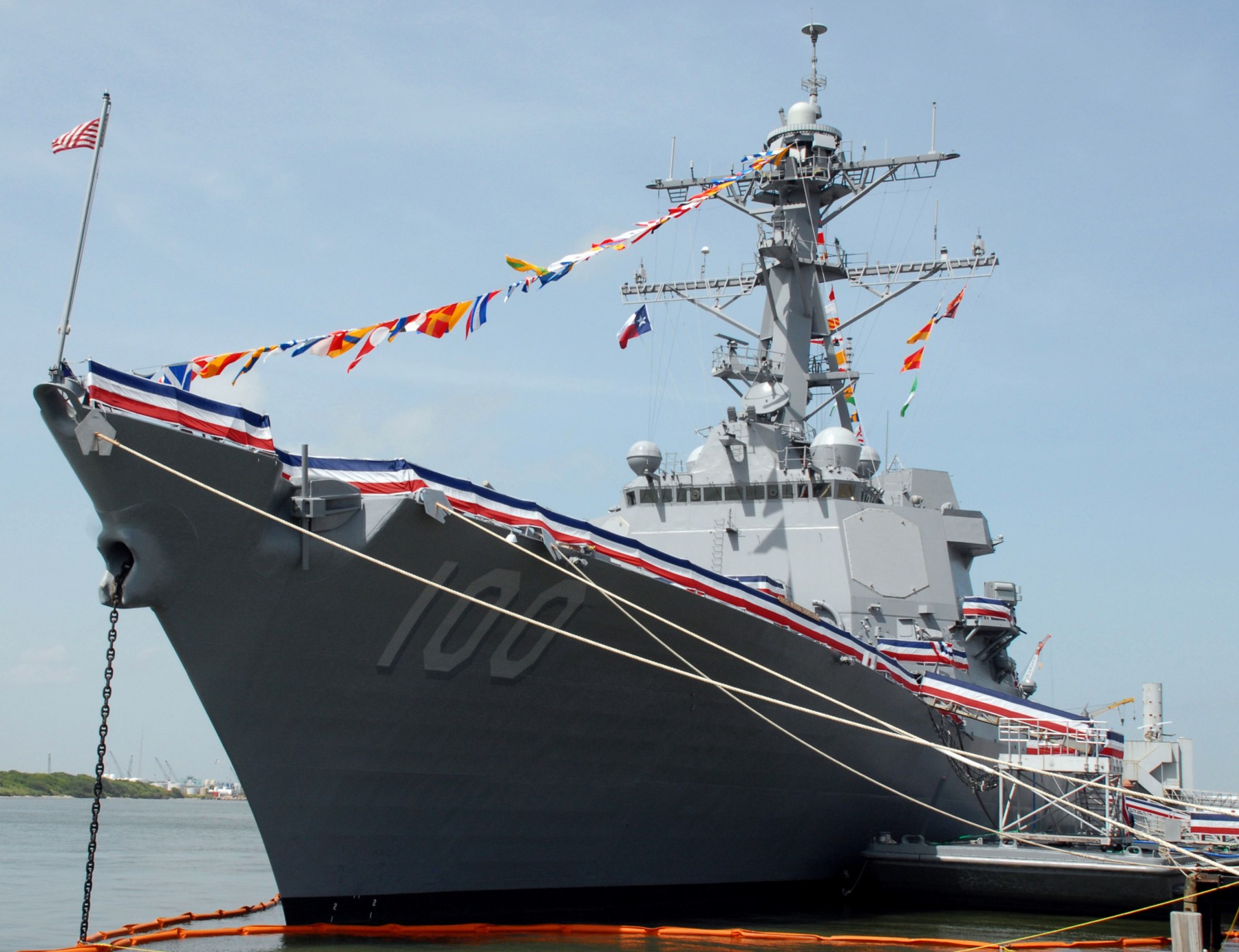 ddg-100 uss kidd arleigh burke class guided missile destroyer aegis commissioning galveston texas 03