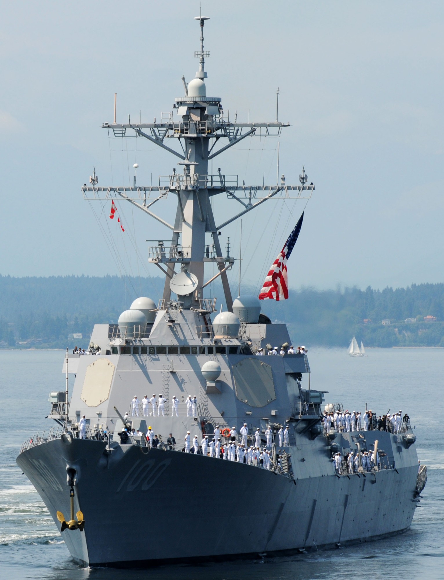 ddg-100 uss kidd arleigh burke class guided missile destroyer aegis us navy seattle fleet week 09