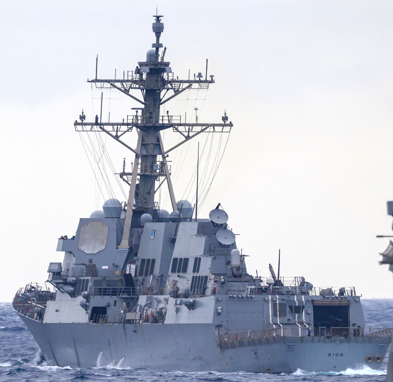 ddg-100 uss kidd arleigh burke class guided missile destroyer rimpac 2024 hawaii 72