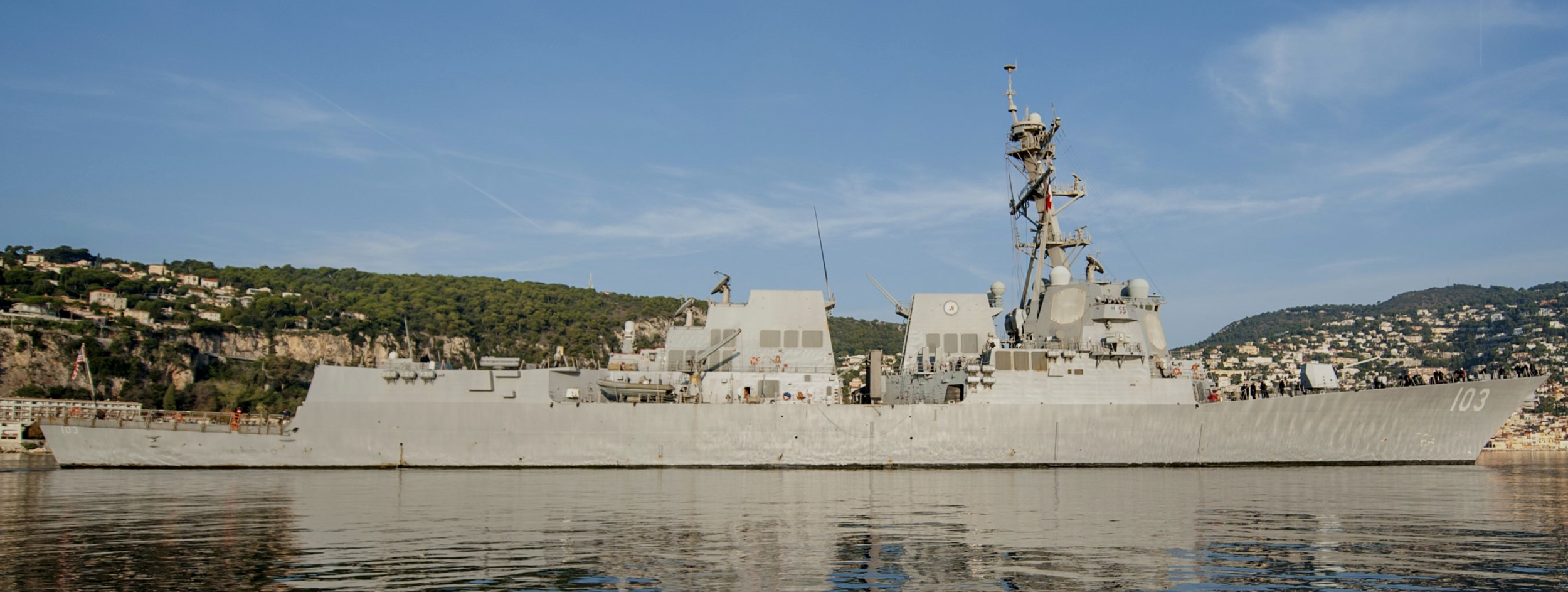 ddg-103 uss truxtun arleigh burke class guided missile destroyer aegis us navy villefranche france 10