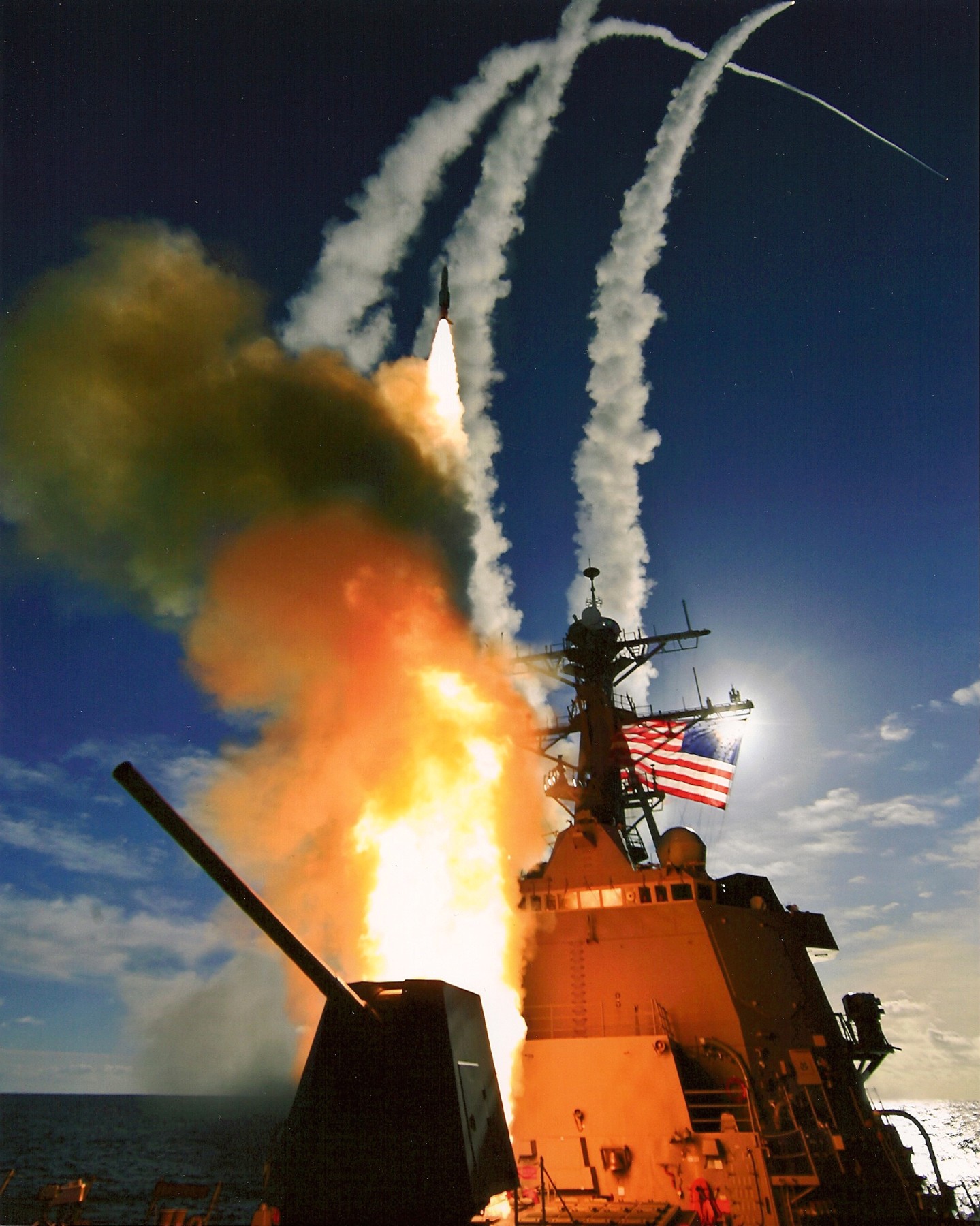 ddg-104 uss sterett arleigh burke class guided missile destroyer aegis us navy mk.41 vls rim-66 standard sm-2mr 38