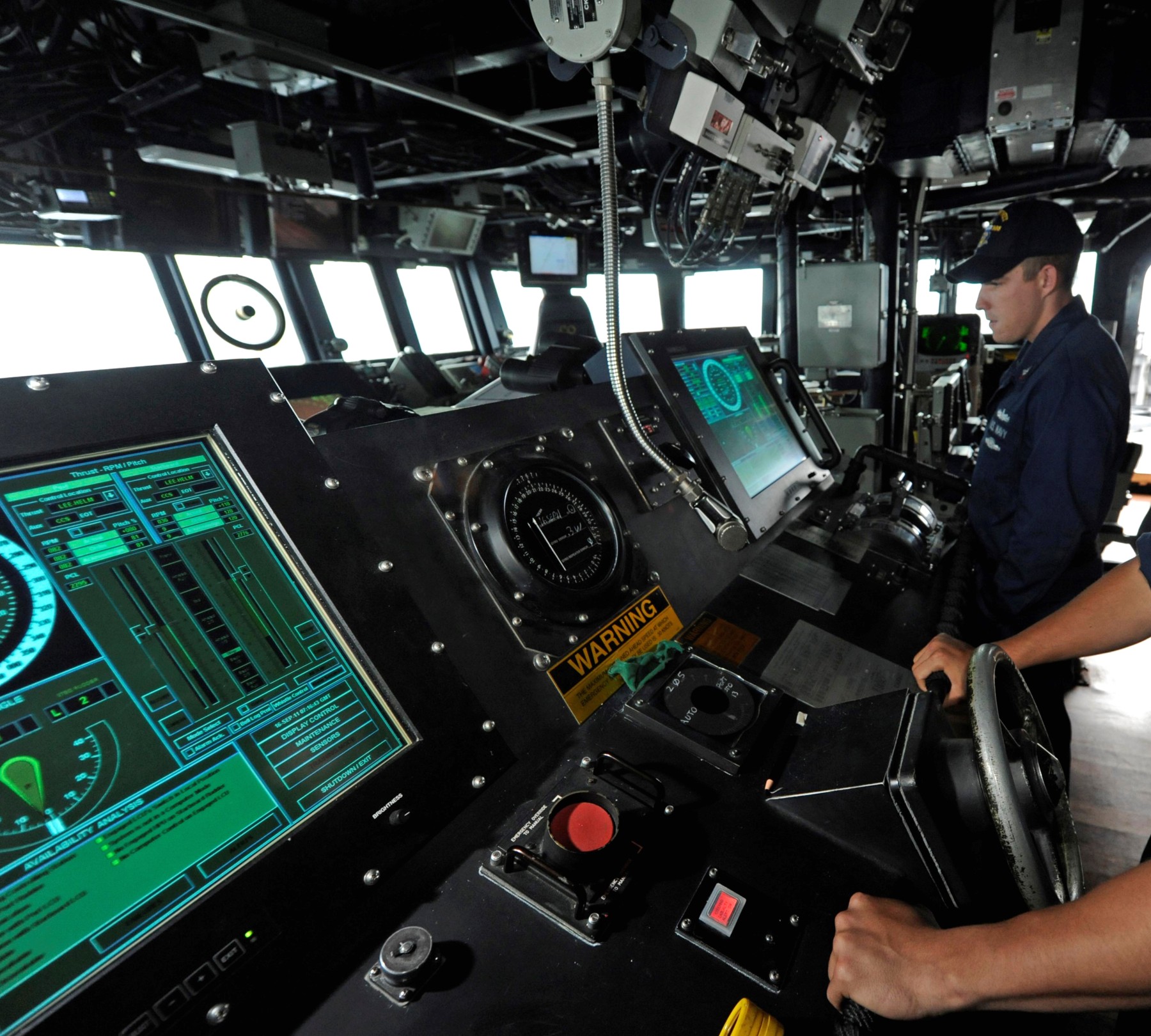 ddg-110 uss dewey arleigh burke class guided missile destroyer aegis us navy bridge helm steering 40
