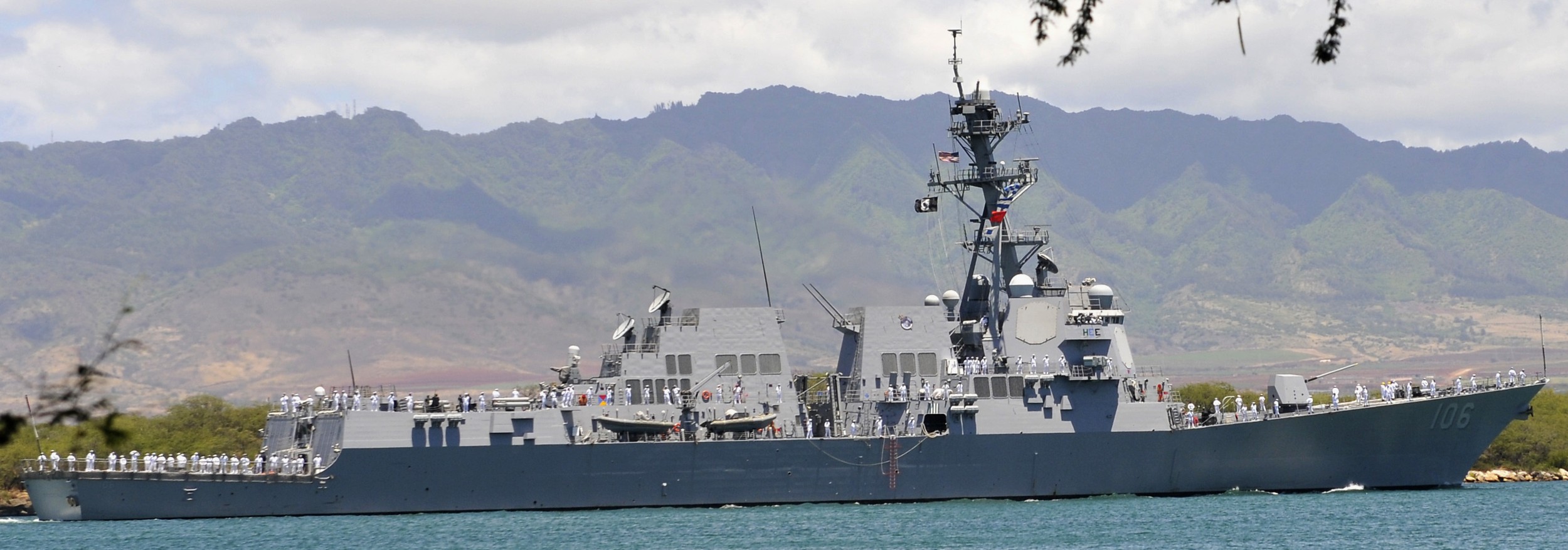ddg-106 uss stockdale arleigh burke class guided missile destroyer aegis us navy pearl harbor hickam hawaii 71