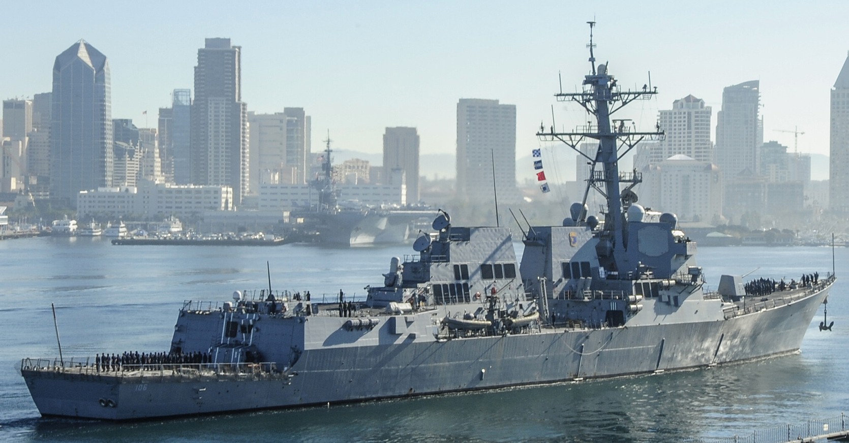 ddg-106 uss stockdale arleigh burke class guided missile destroyer aegis us navy san diego california 79
