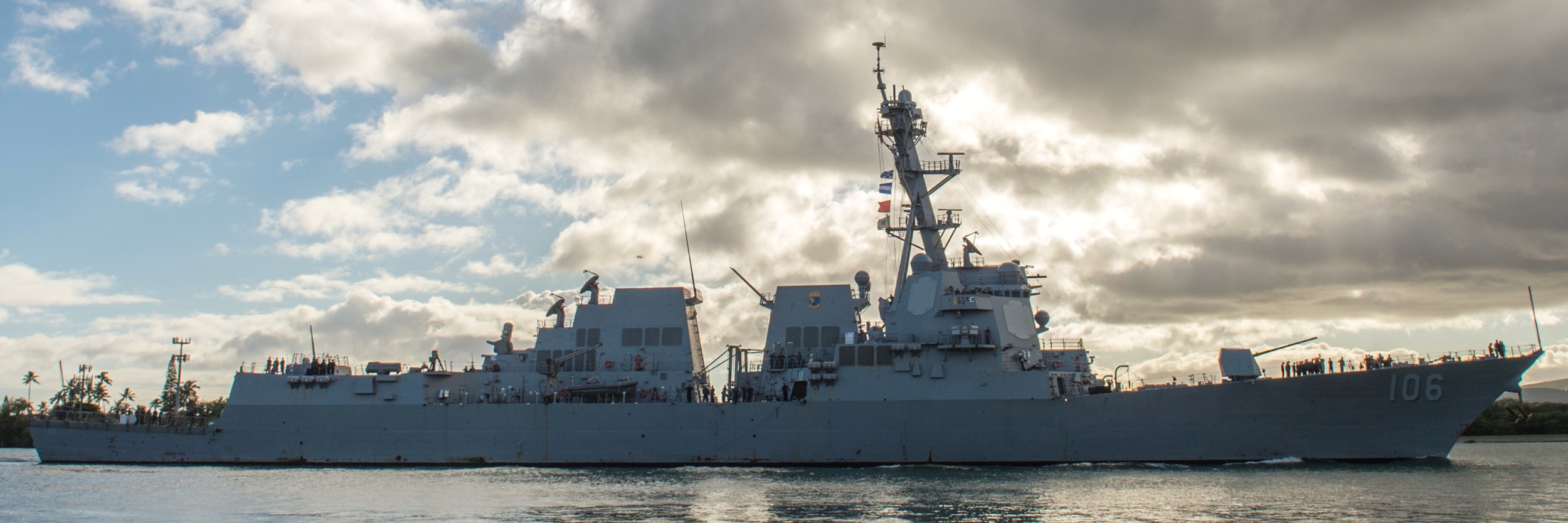 ddg-106 uss stockdale arleigh burke class guided missile destroyer aegis us navy pearl harbor hawaii 99