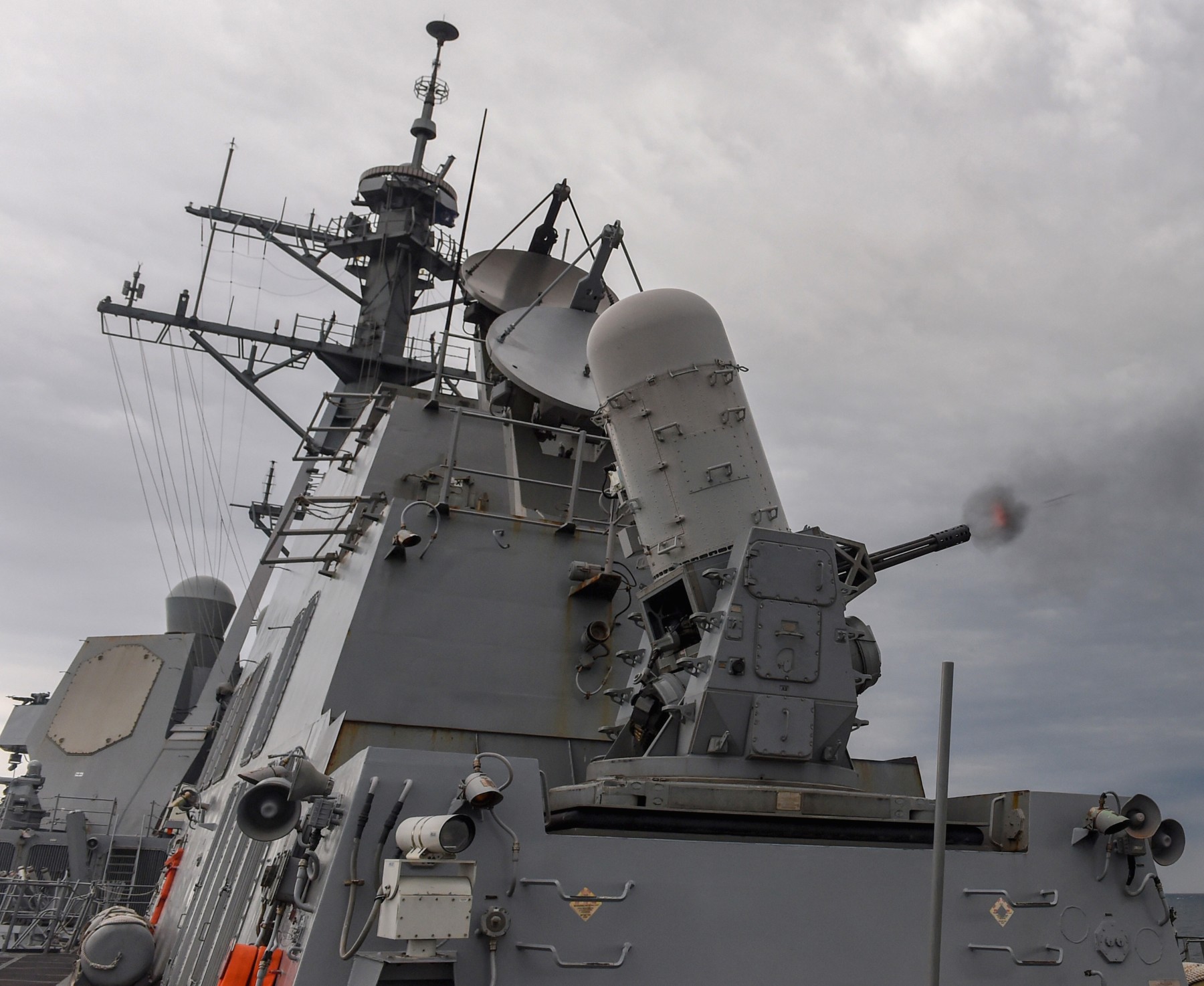 ddg-107 uss gravely arleigh burke class guided missile destroyer aegis us navy mk.15 phalanx ciws 40
