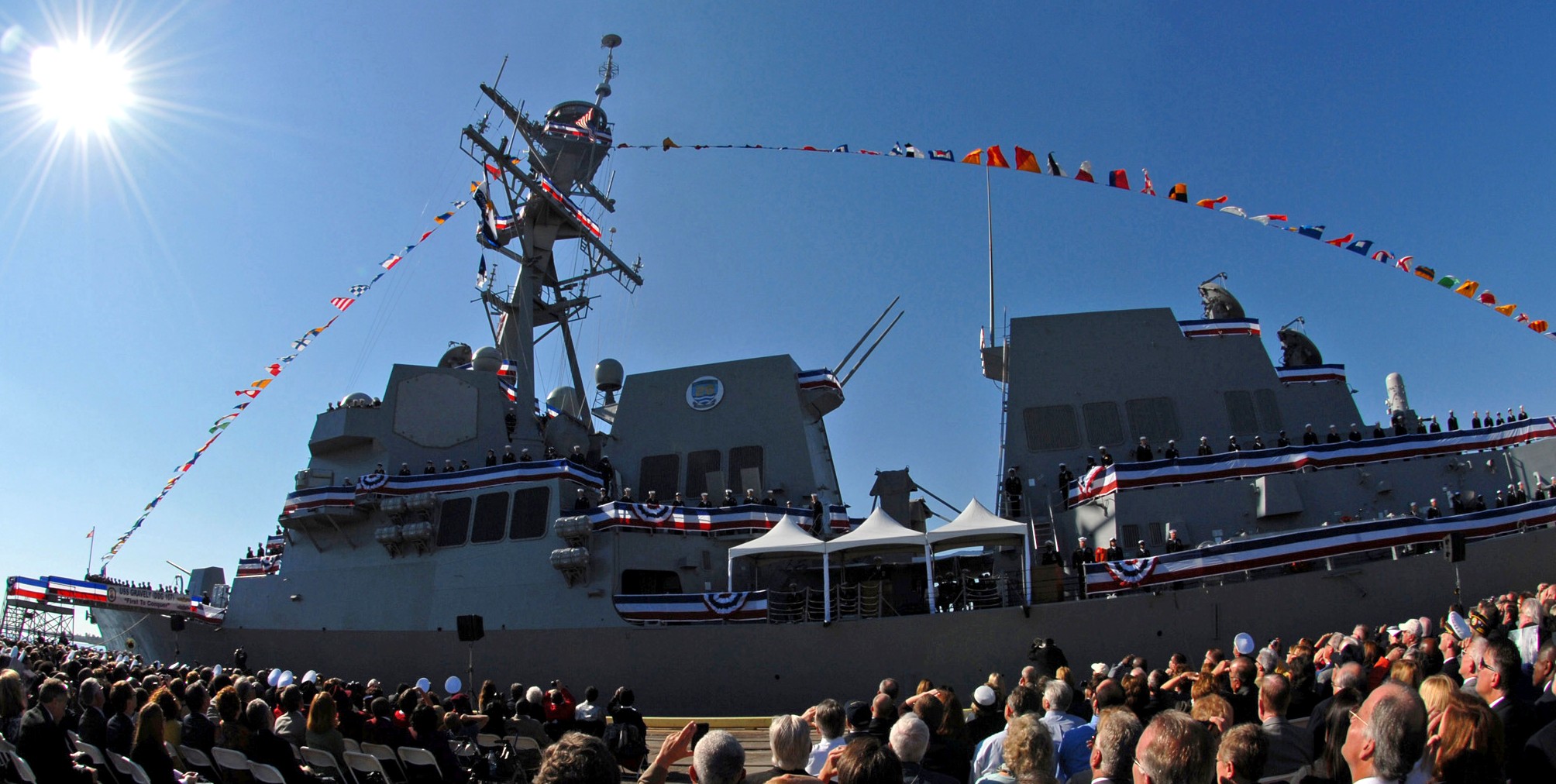 uss gravely ddg-107 guided missile destroyer commissioning ceremony wilmington november 2010 37