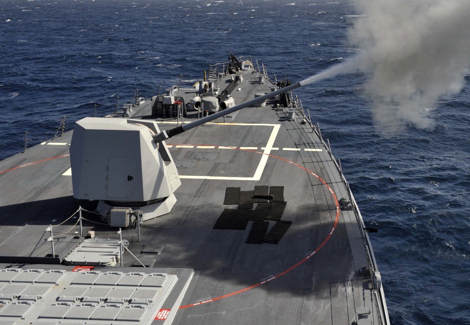 ddg-109 uss jason dunham arleigh burke class guided missile destroyer aegis us navy mk.45 gun fire 06