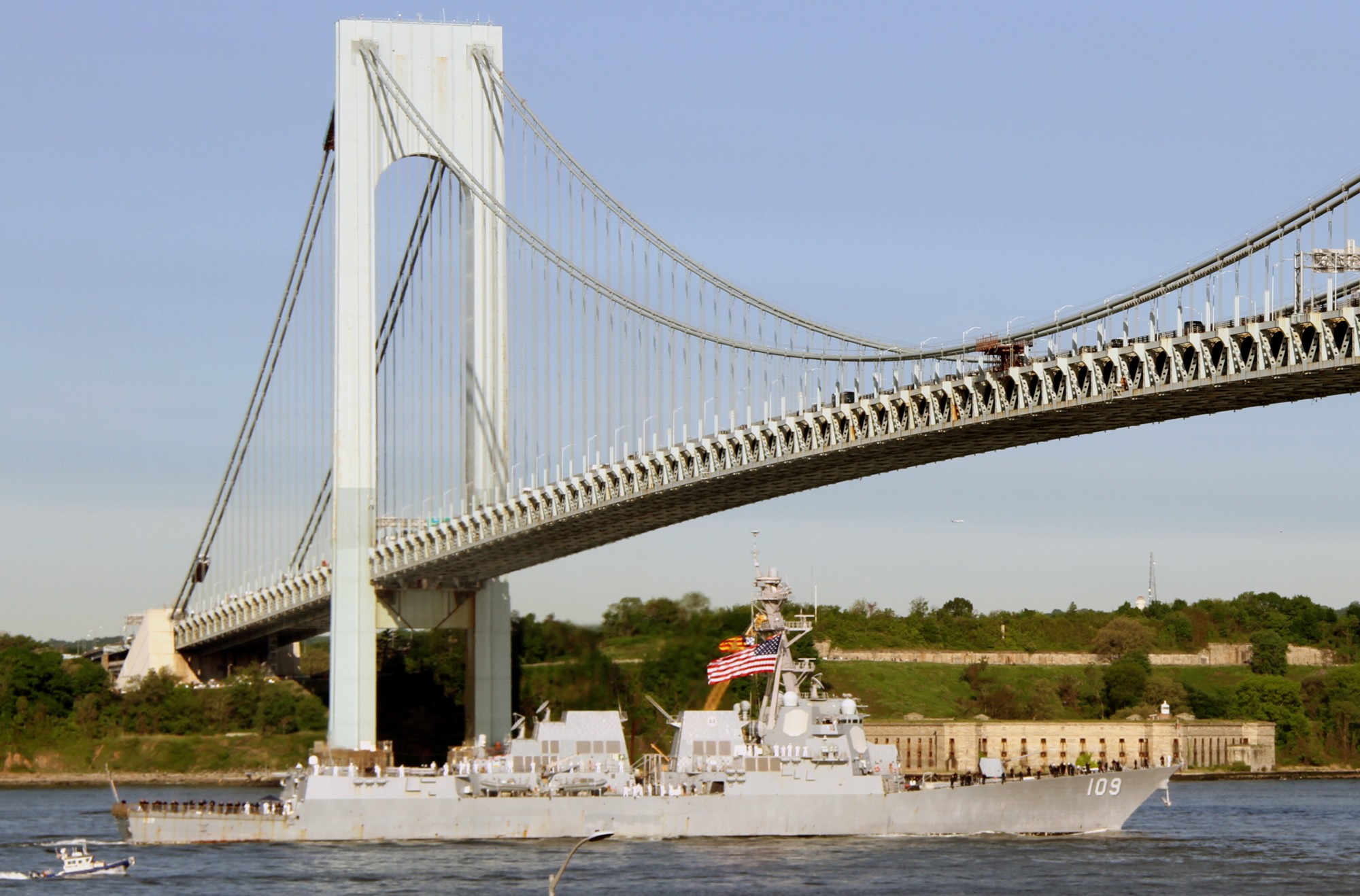 ddg-109 uss jason dunham arleigh burke class guided missile destroyer aegis us navy fleet week new york 65