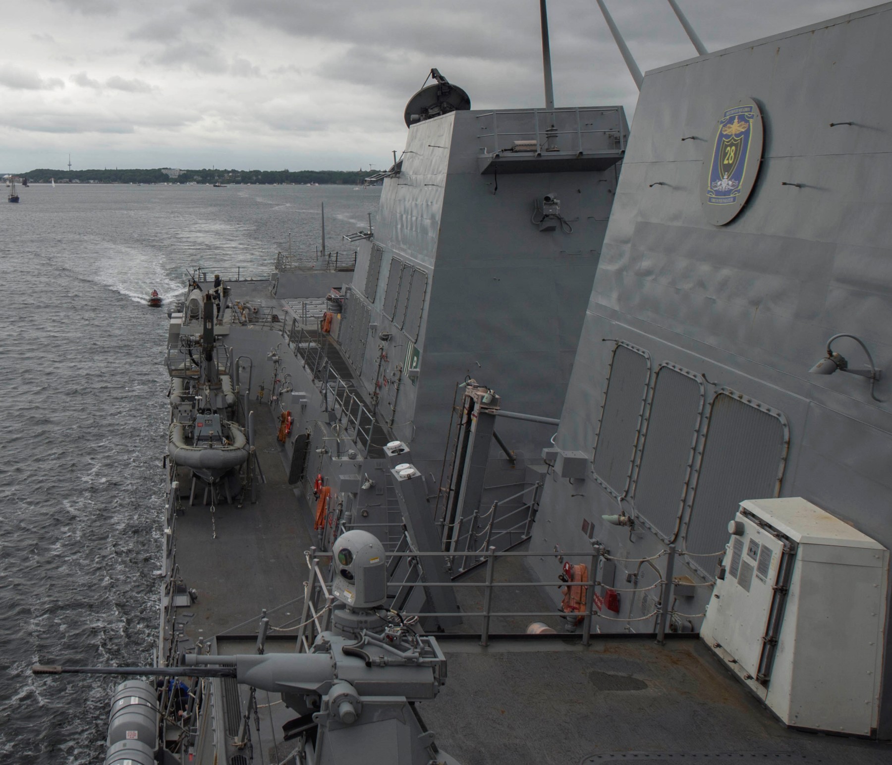 ddg-109 uss jason dunham arleigh burke class guided missile destroyer aegis us navy kiel germany 13p