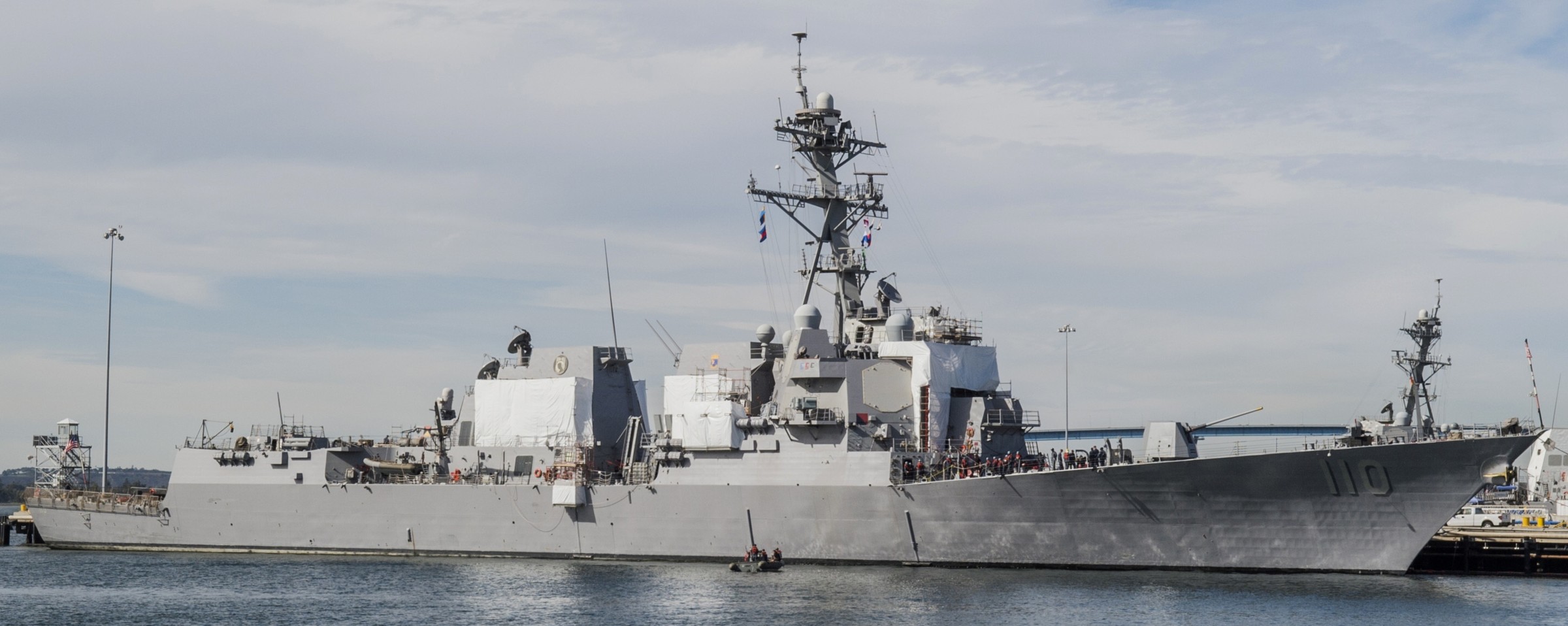 ddg-110 uss william p. lawrence arleigh burke class guided missile destroyer aegis us navy san diego california 08