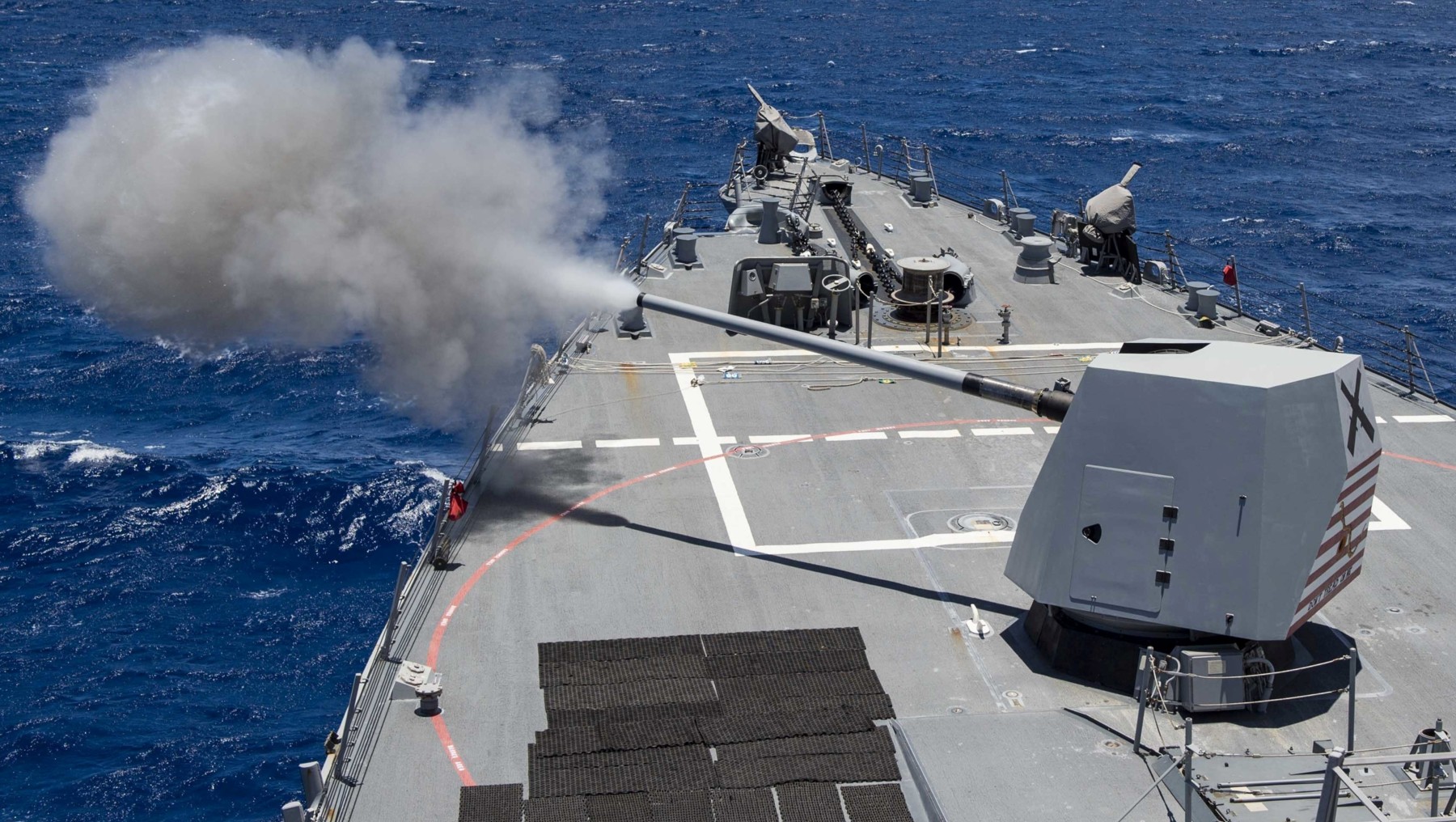 ddg-110 uss william p. lawrence arleigh burke class guided missile destroyer aegis us navy mk.45 gun fire rimpac 23