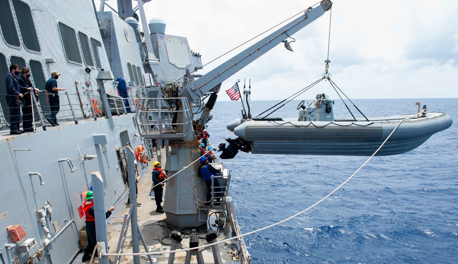 ddg-110 uss william p. lawrence arleigh burke class guided missile destroyer aegis us navy rhib crane 64