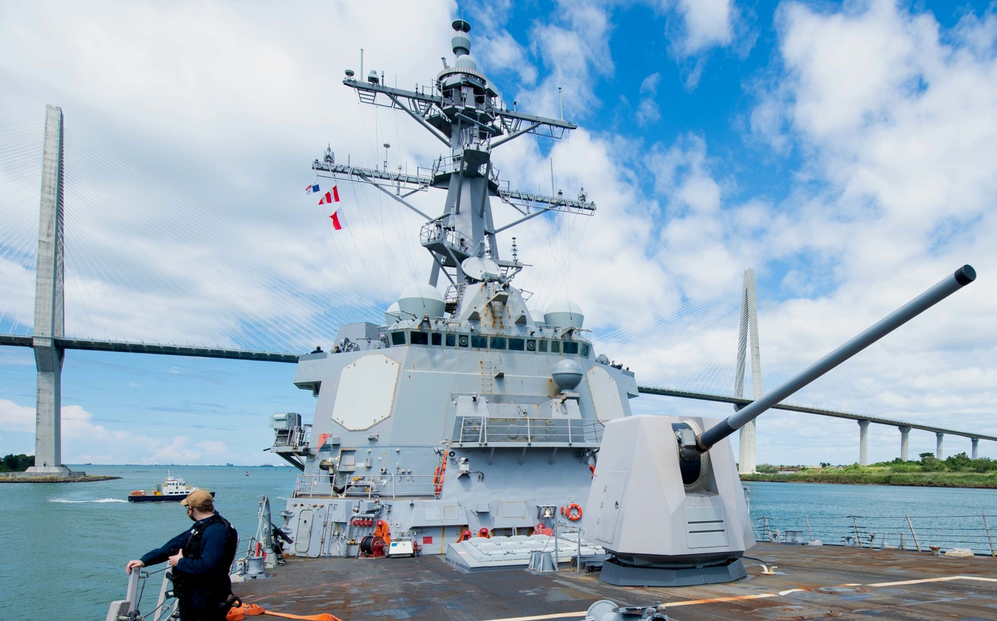 ddg-110 uss william p. lawrence arleigh burke class guided missile destroyer aegis us navy panama canal 72