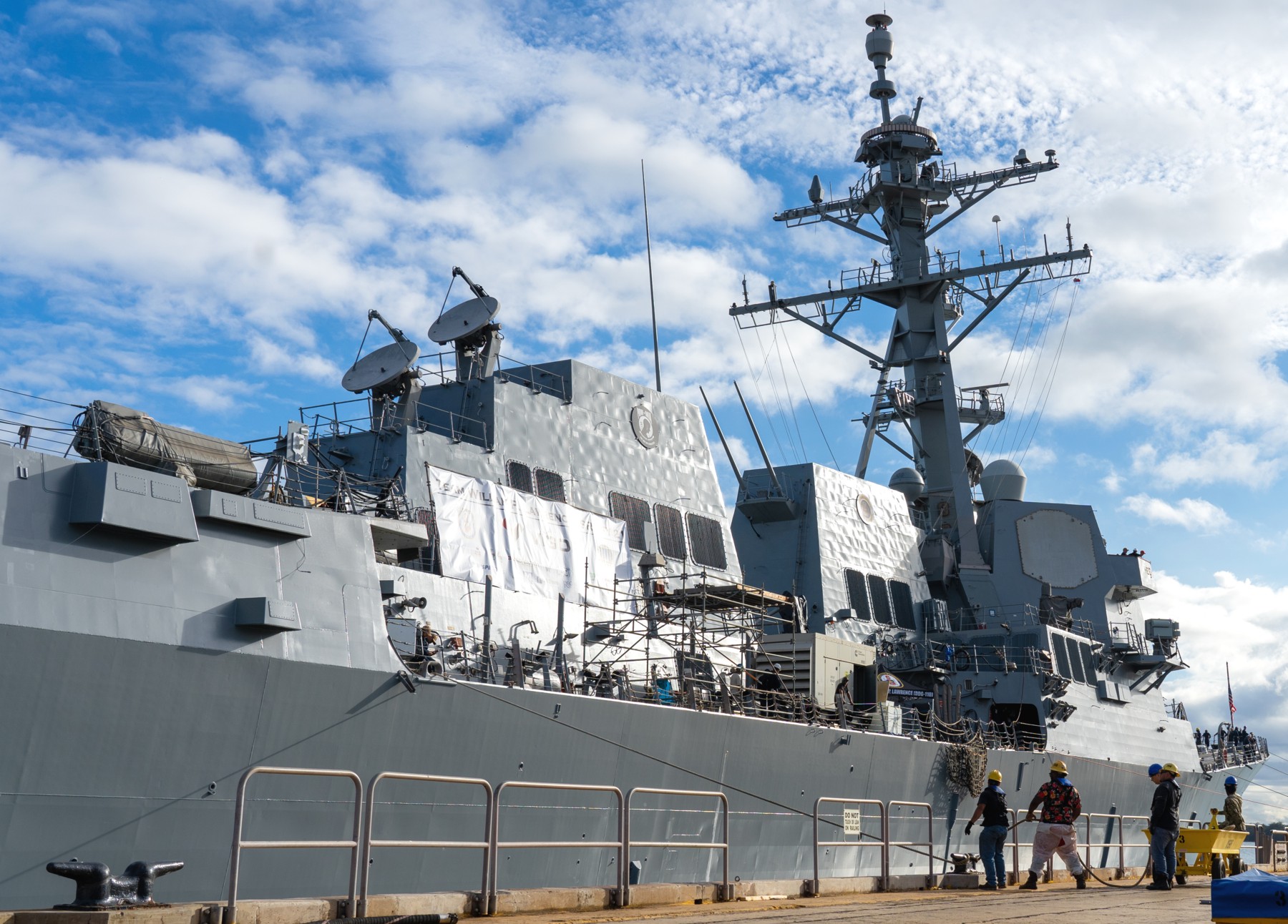 ddg-110 uss william p. lawrence arleigh burke class guided missile destroyer aegis us navy pearl harbor naval shipyard hawaii 81