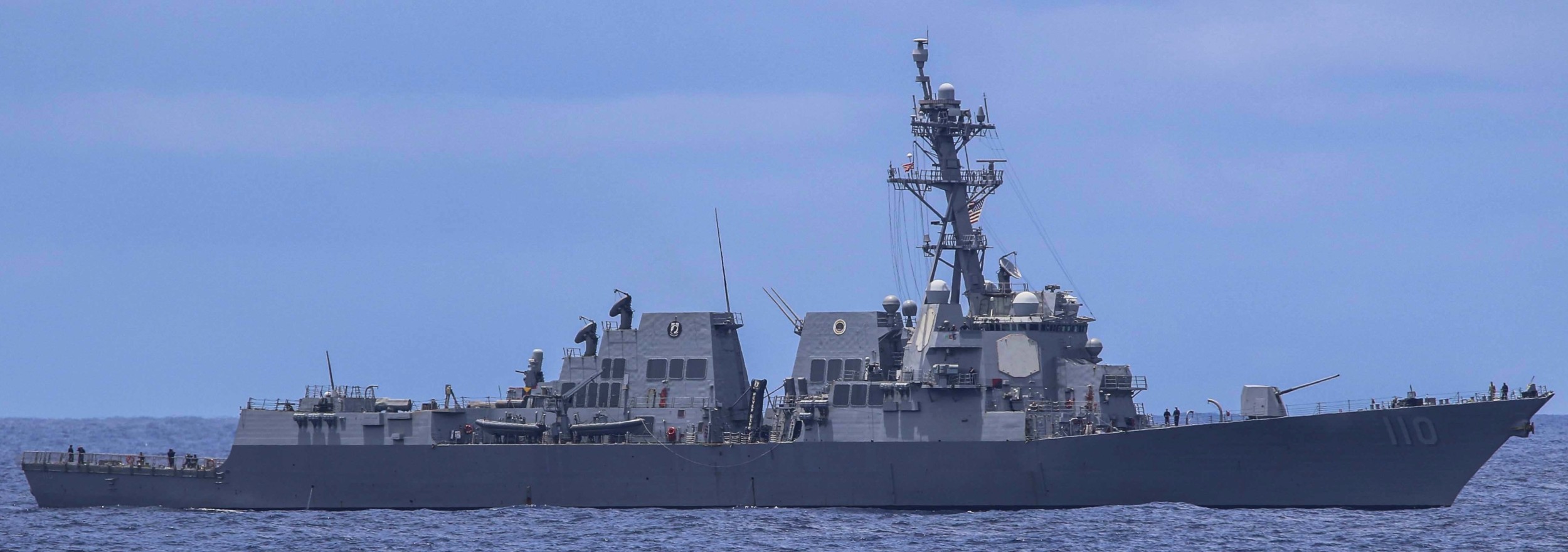 ddg-110 uss william p. lawrence arleigh burke class guided missile destroyer aegis us navy rimpac 84