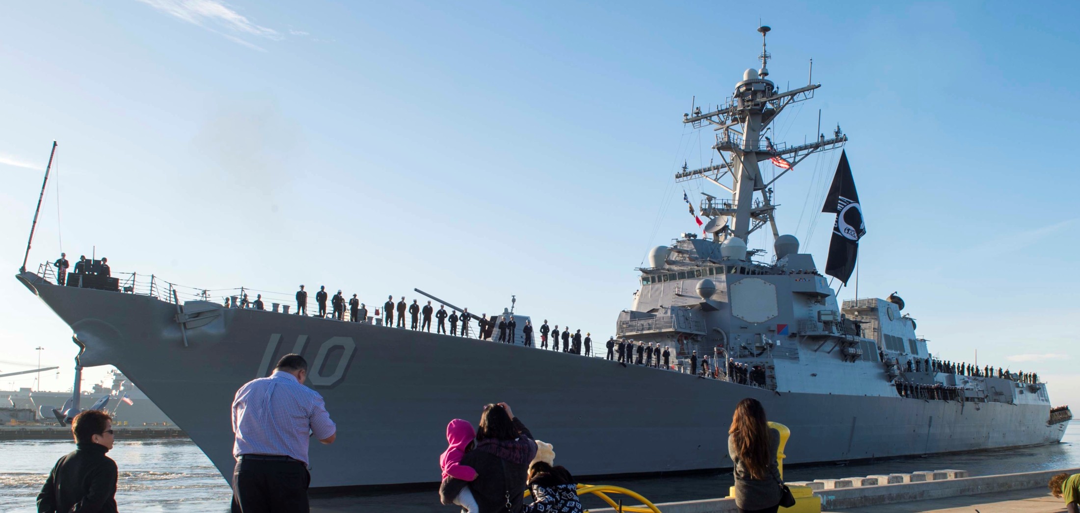 ddg-110 uss william p. lawrence arleigh burke class guided missile destroyer aegis us navy san diego california 15p