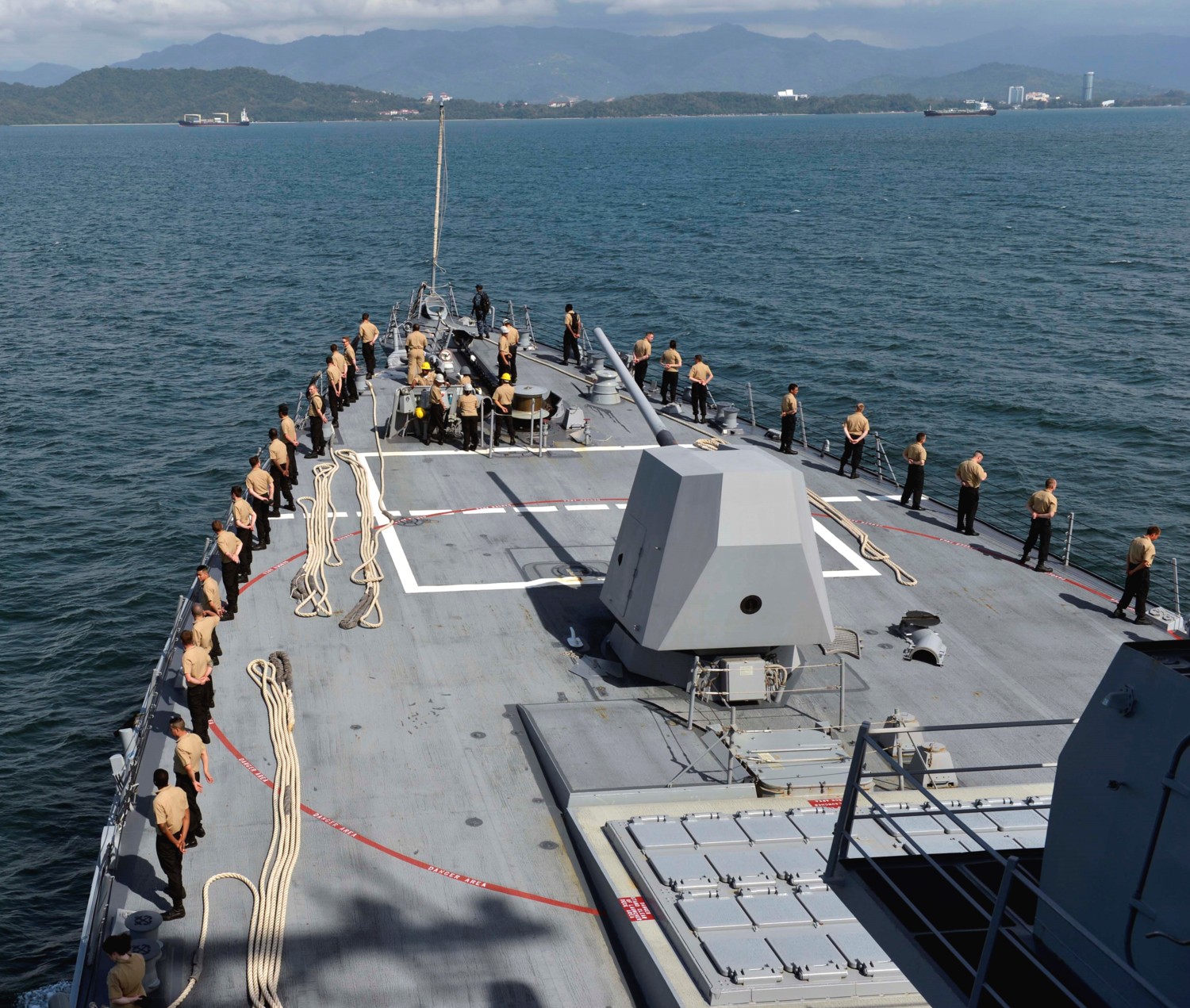 ddg-110 uss william p. lawrence arleigh burke class guided missile destroyer aegis us navy kota kinabalu malaysia 32p