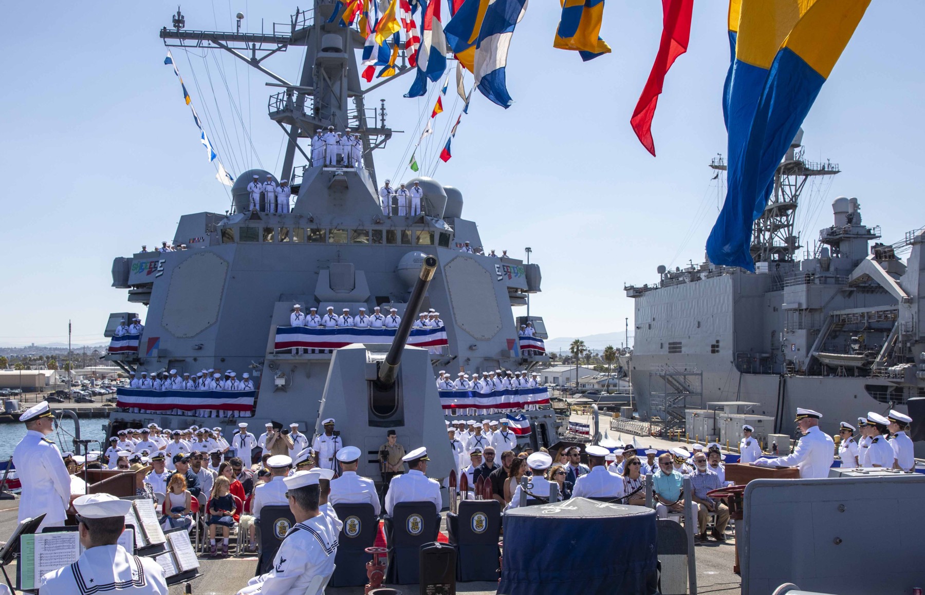 uss spruance ddg-111 guided missile destroyer change of command san diego 2025
