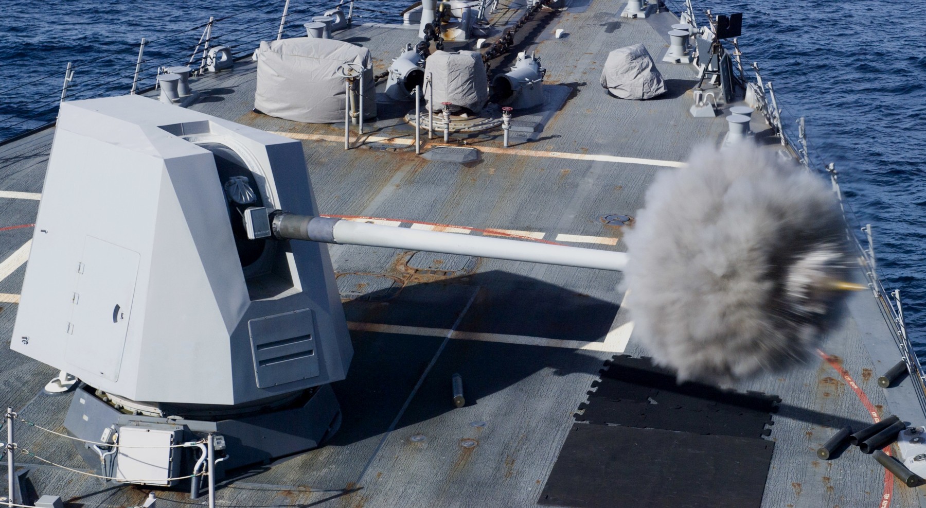 ddg-112 uss michael murphy arleigh burke class guided missile destroyer aegis us navy gun fire exercise 43
