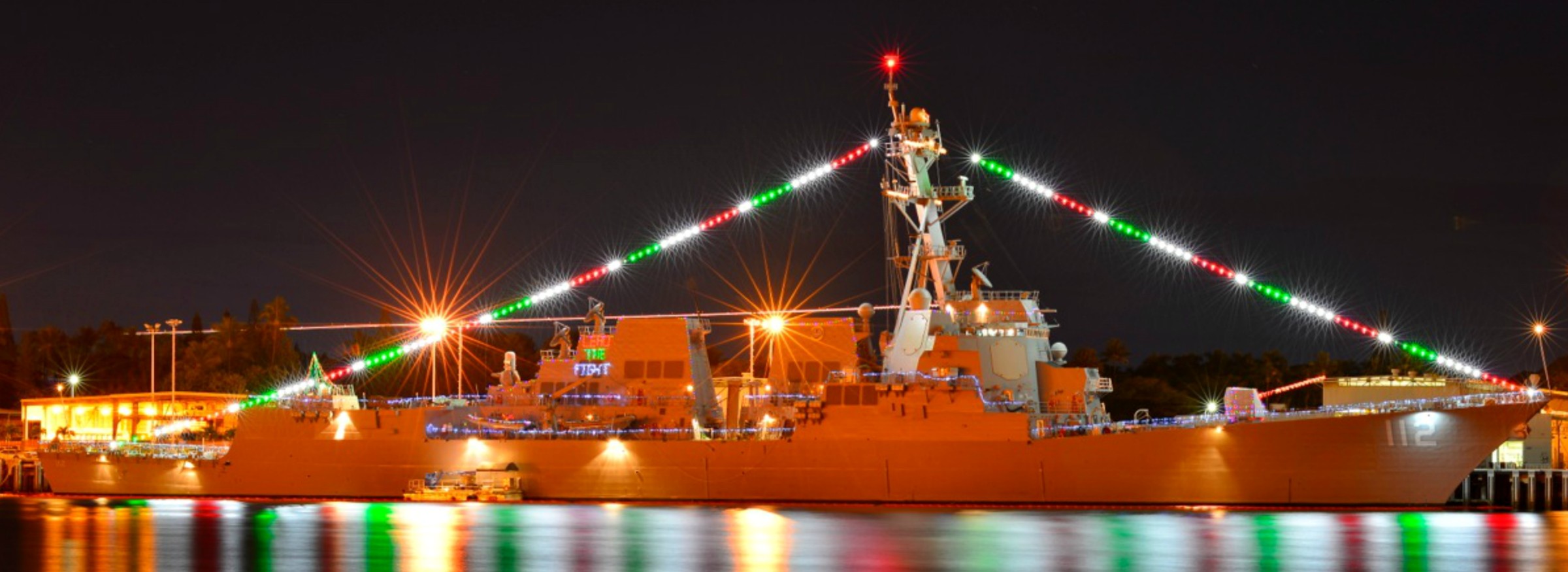 ddg-112 uss michael murphy arleigh burke class guided missile destroyer aegis us navy christmas lights 54p