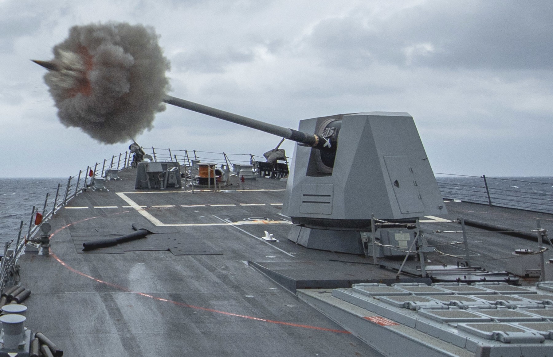 ddg-113 uss john finn arleigh burke class guided missile destroyer us navy aegis 44 mk.45 gun fire exercise