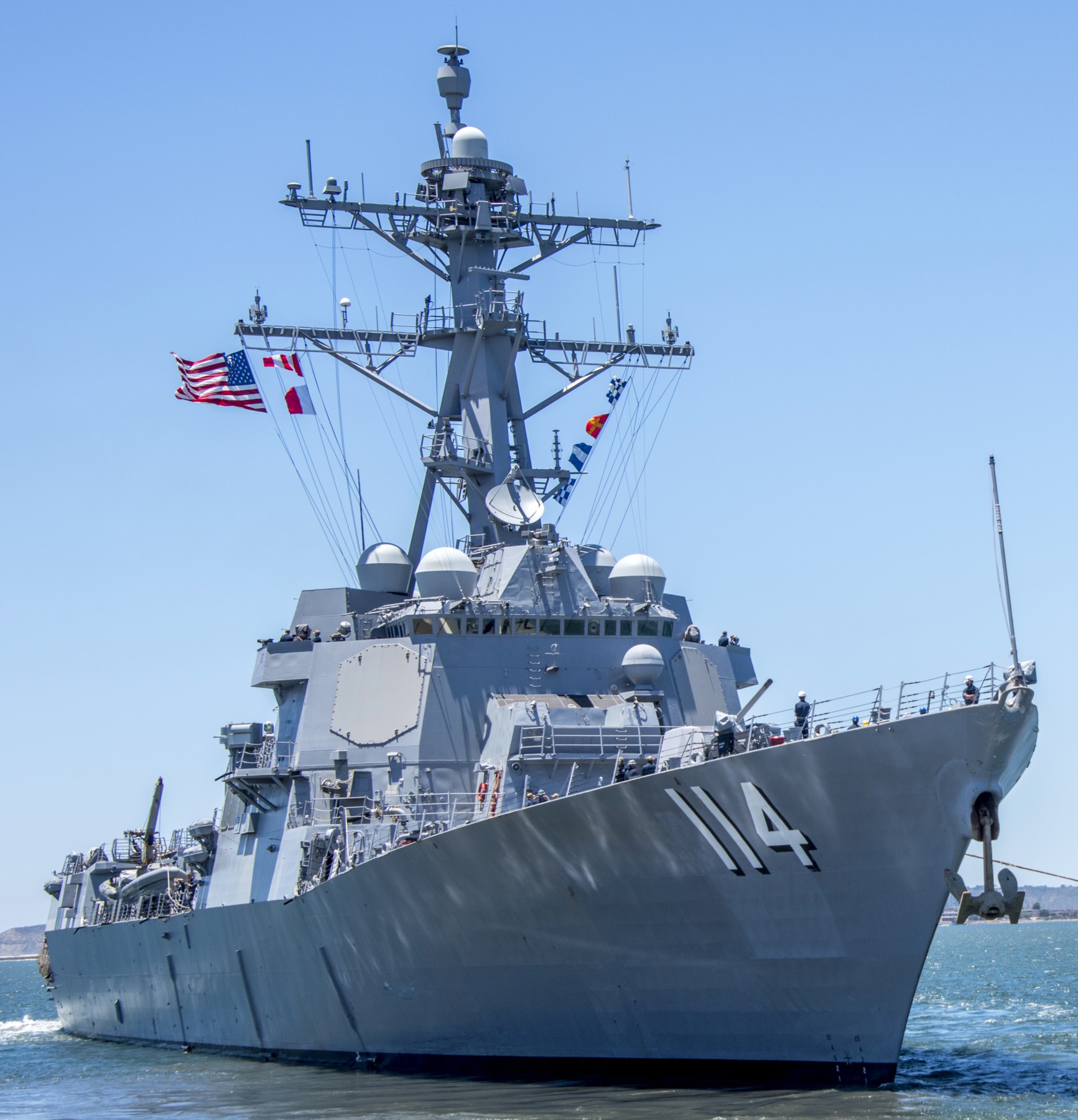 ddg-114 uss ralph johnson arleigh burke class guided missile destroyer us navy aegis 28 departing naval base san diego