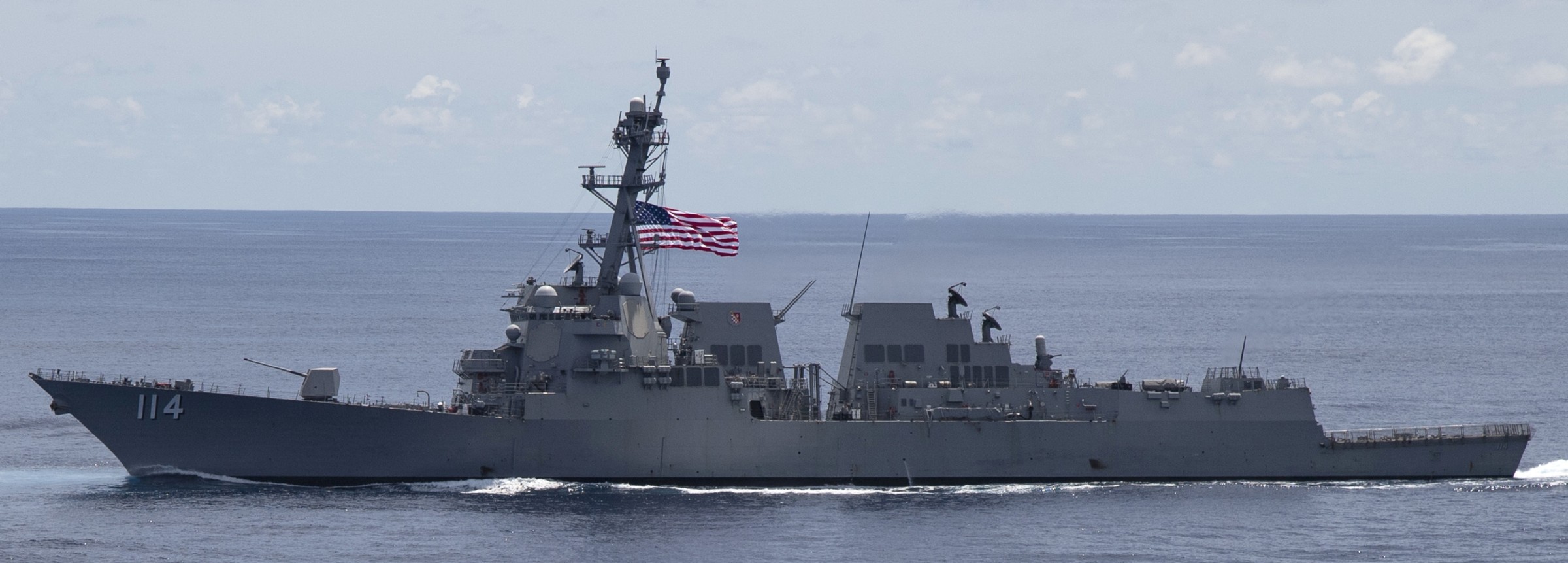 ddg-114 uss ralph johnson arleigh burke class guided missile destroyer us navy aegis 38