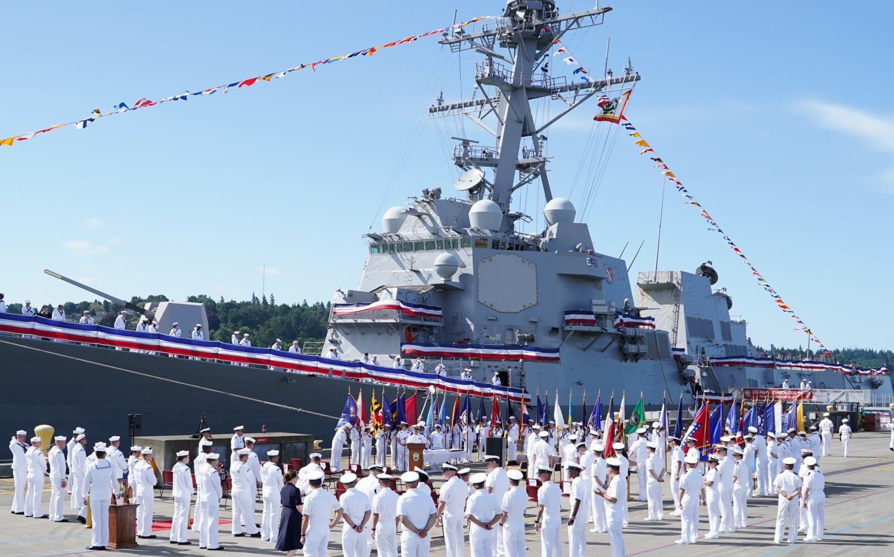 ddg-114 uss ralph johnson arleigh burke class guided missile destroyer us navy aegis 42 change of command everett