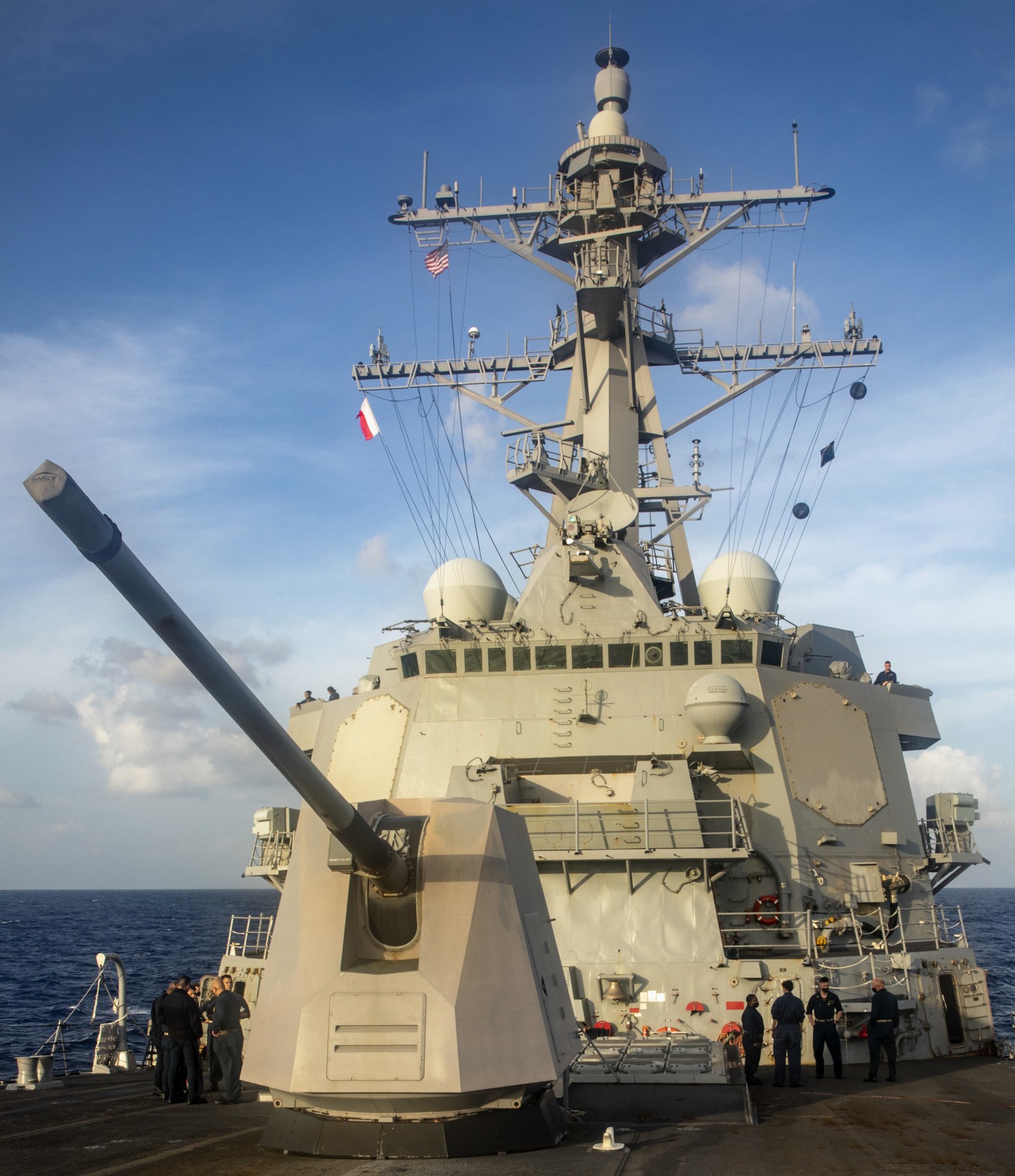 ddg-114 uss ralph johnson arleigh burke class guided missile destroyer aegis us navy philippine sea 54