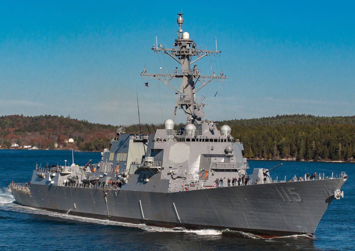 DDG-115-USS-Rafael-Peralta-026.jpg