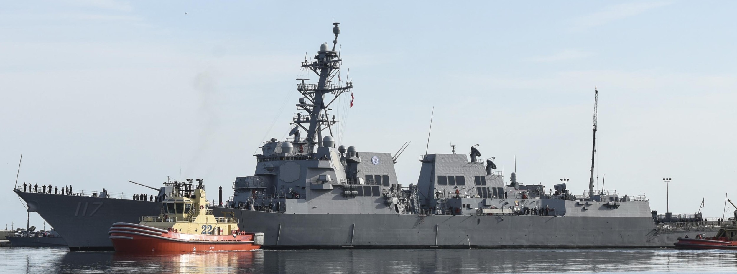 ddg-117 uss paul ignatius arleigh burke class guided missile destroyer us navy aegis 16 naval station mayport