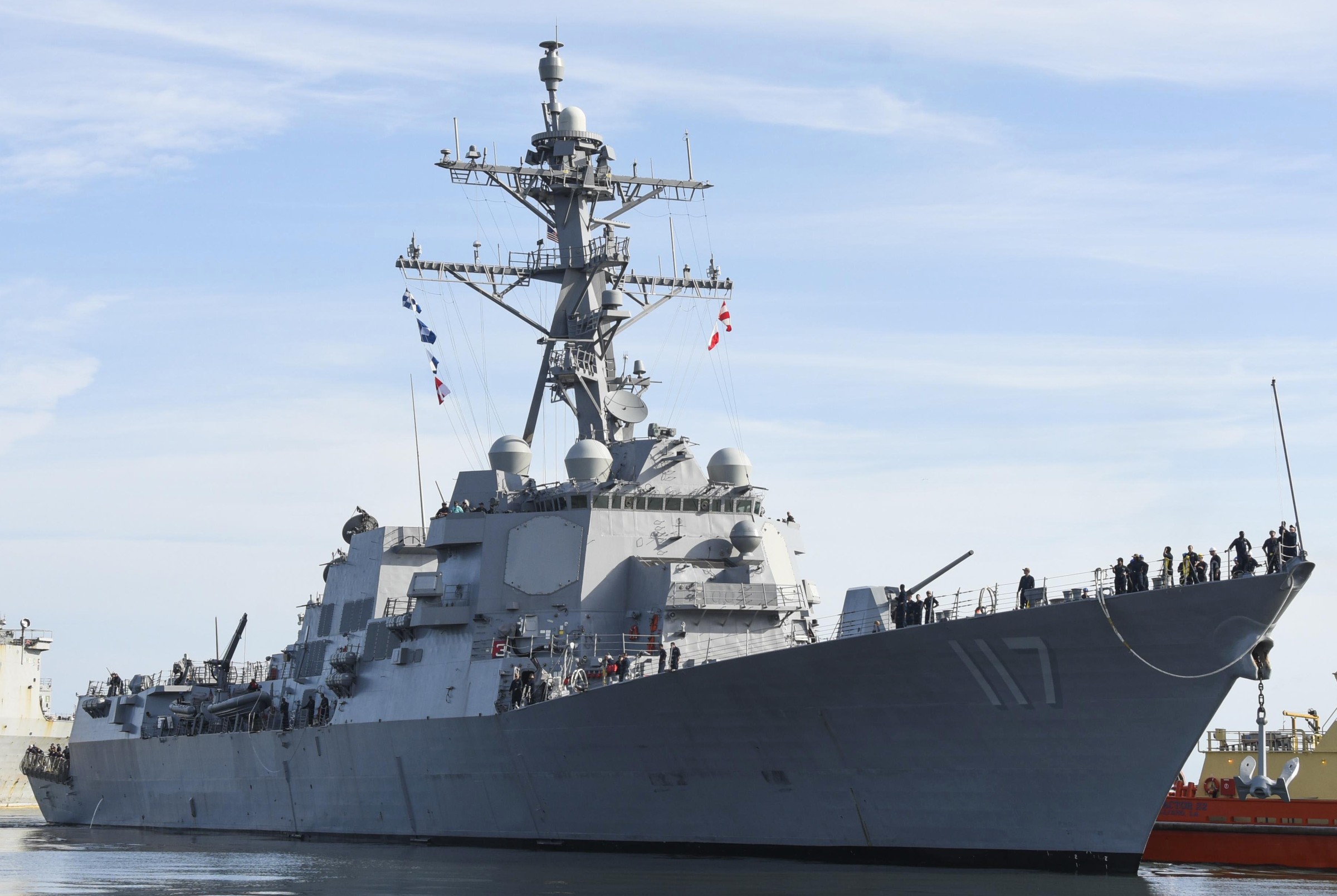 ddg-117 uss paul ignatius arleigh burke class guided missile destroyer us navy aegis 17 naval station mayport florida