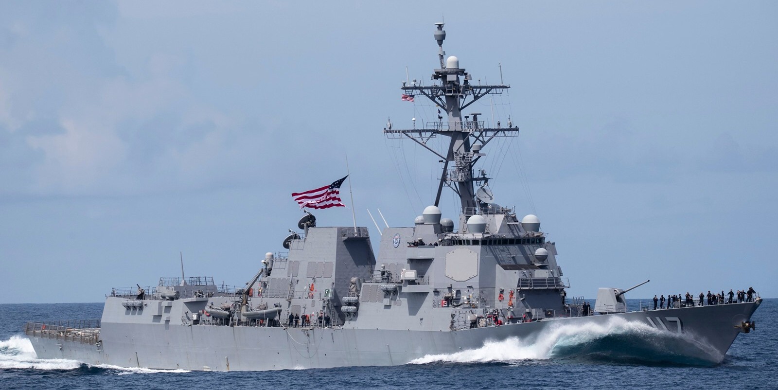 ddg-117 uss paul ignatius arleigh burke class guided missile destroyer us navy aegis 19