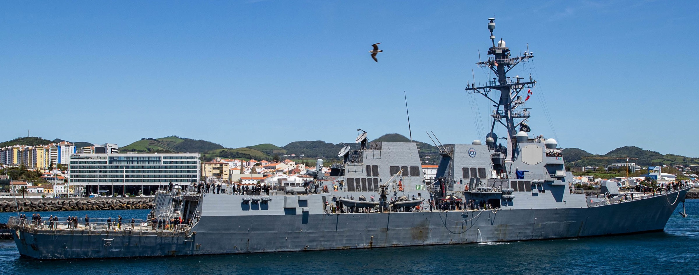 ddg-117 uss paul ignatius arleigh burke class guided missile destroyer aegis us navy azores portugal 43