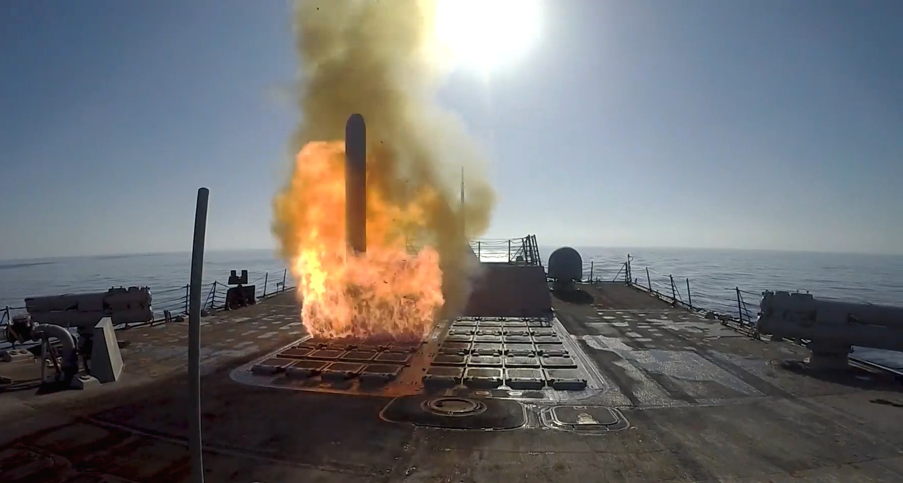 uss frank e. petersen jr. ddg-121 launching bgm-109 tomahawk tlam missile operation epic fury iran 2026 38