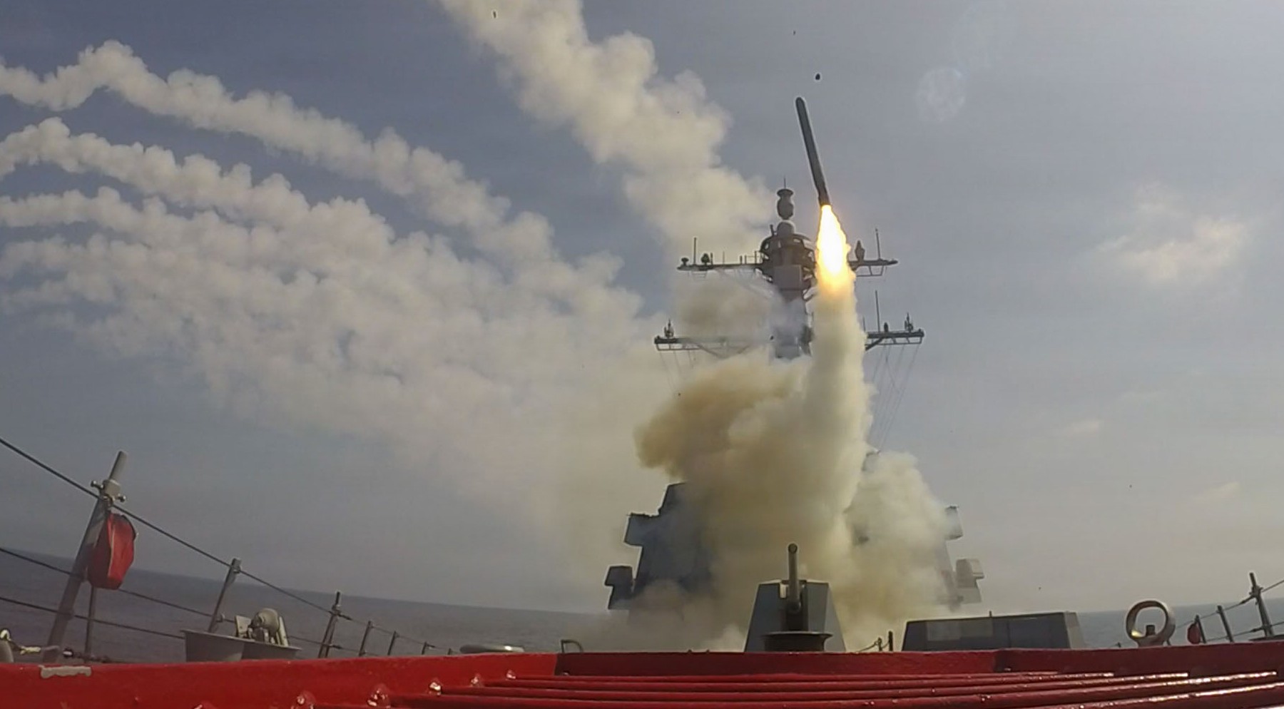 uss frank e. petersen jr. ddg-121 guided missile destroyer tomahawk tlam bgm-109 epic fury iran arabian sea 2026 47