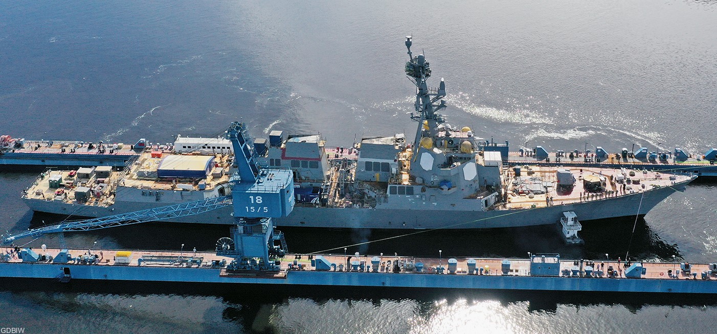 ddg-122 uss john basilone arleigh burke class guided missile destroyer aegis us navy 04 launching bath maine