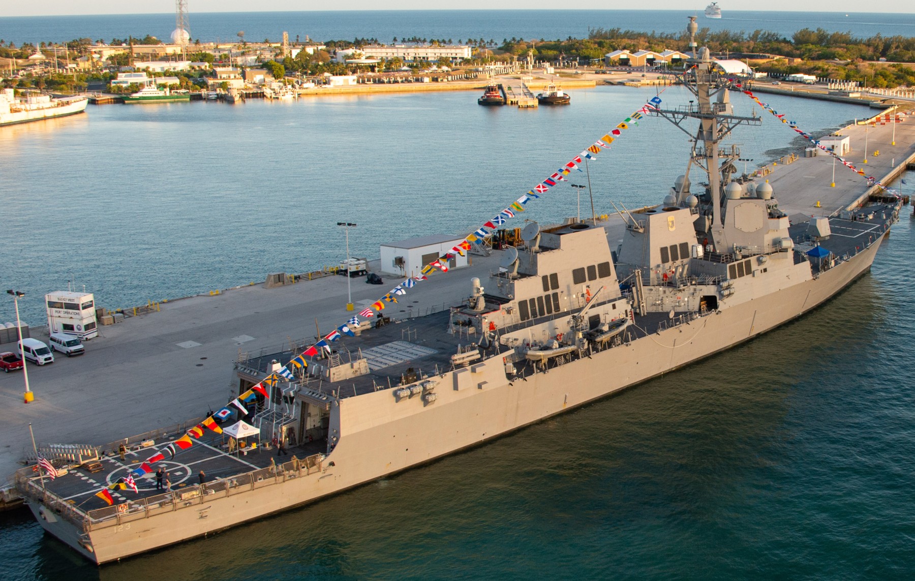 ddg-123 uss lenah h. sutcliffe higbee arleigh burke class guided missile destroyer aegis us navy key west florida 21