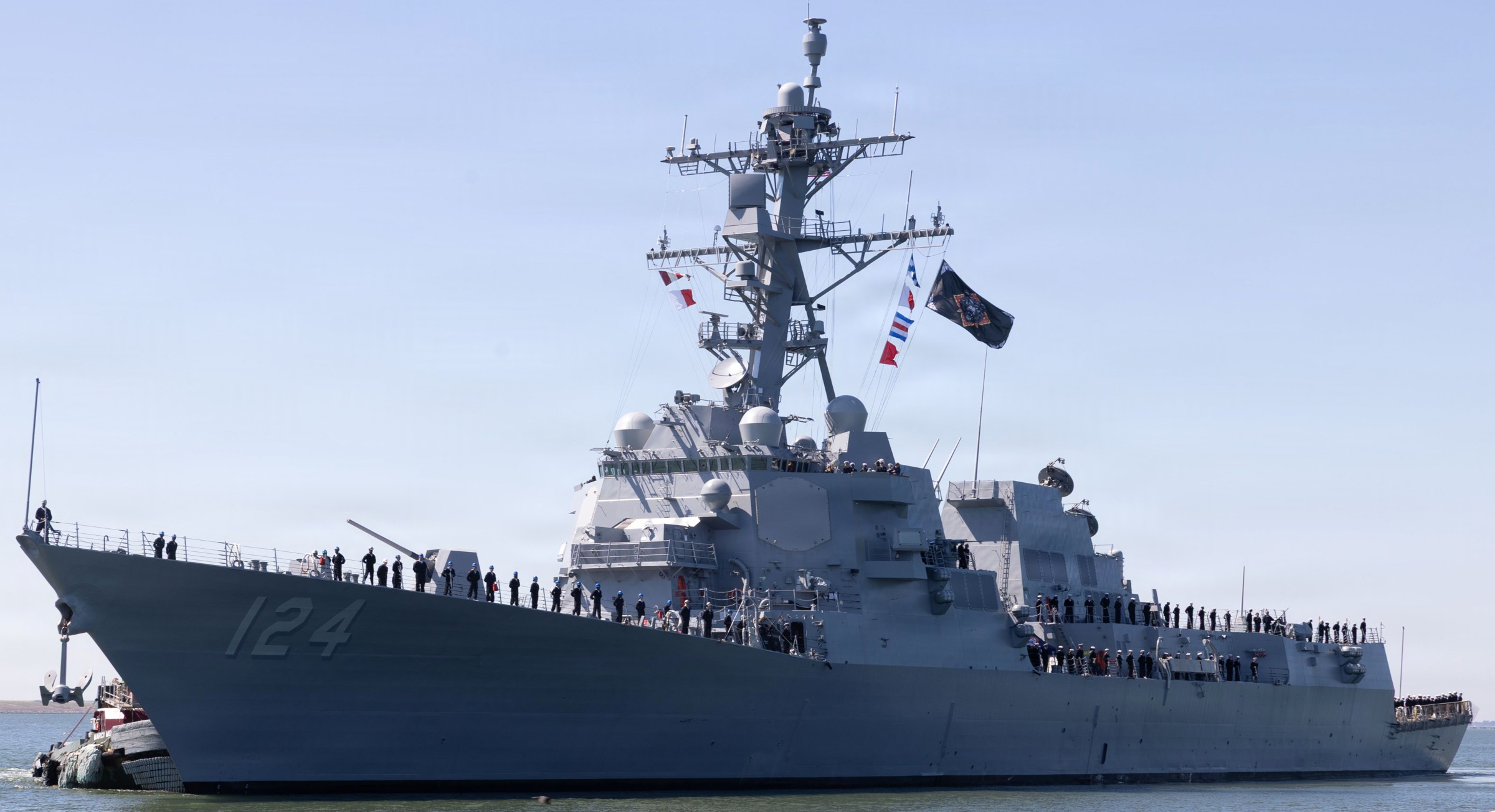 ddg-124 uss harvey c. barnum arleigh burke class guided missile destroyer aegis arriving norfolk virginia first time 2026 32