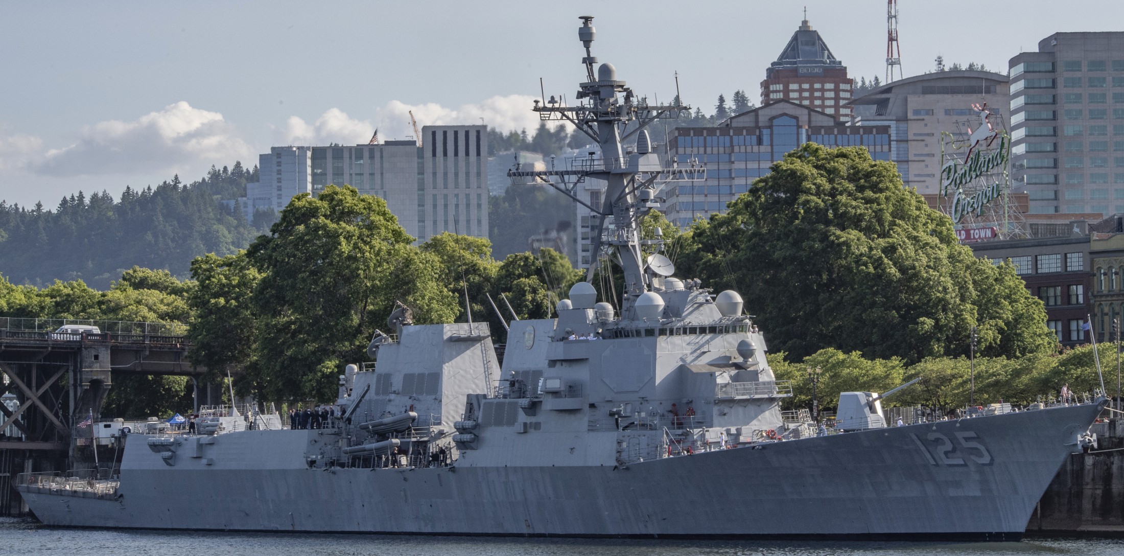 ddg-125 uss jack h. lucas guided missile destroyer portland fleet week oregon 2025 34