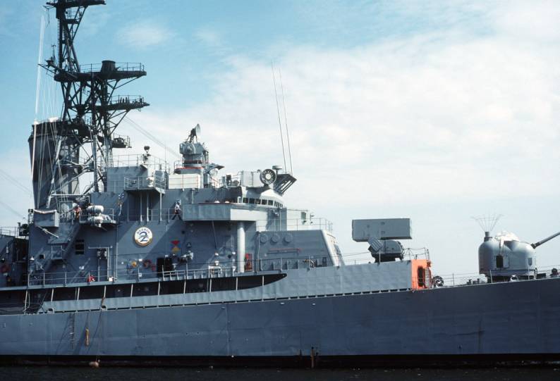 DDG-37 USS Farragut